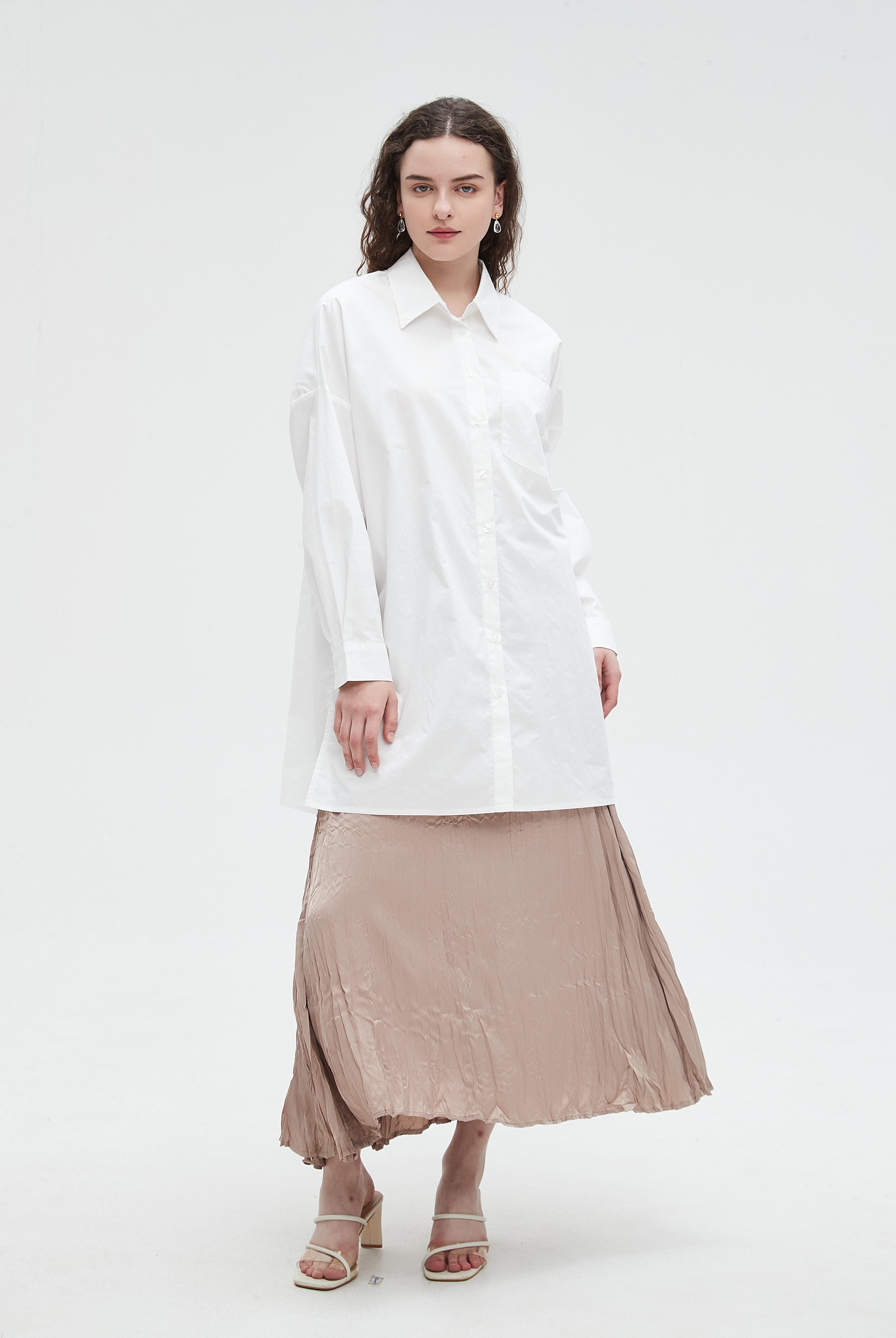 نتشي فستان نسائي سادة واسع قصير بأزرار أمامية وأكمام طويلة