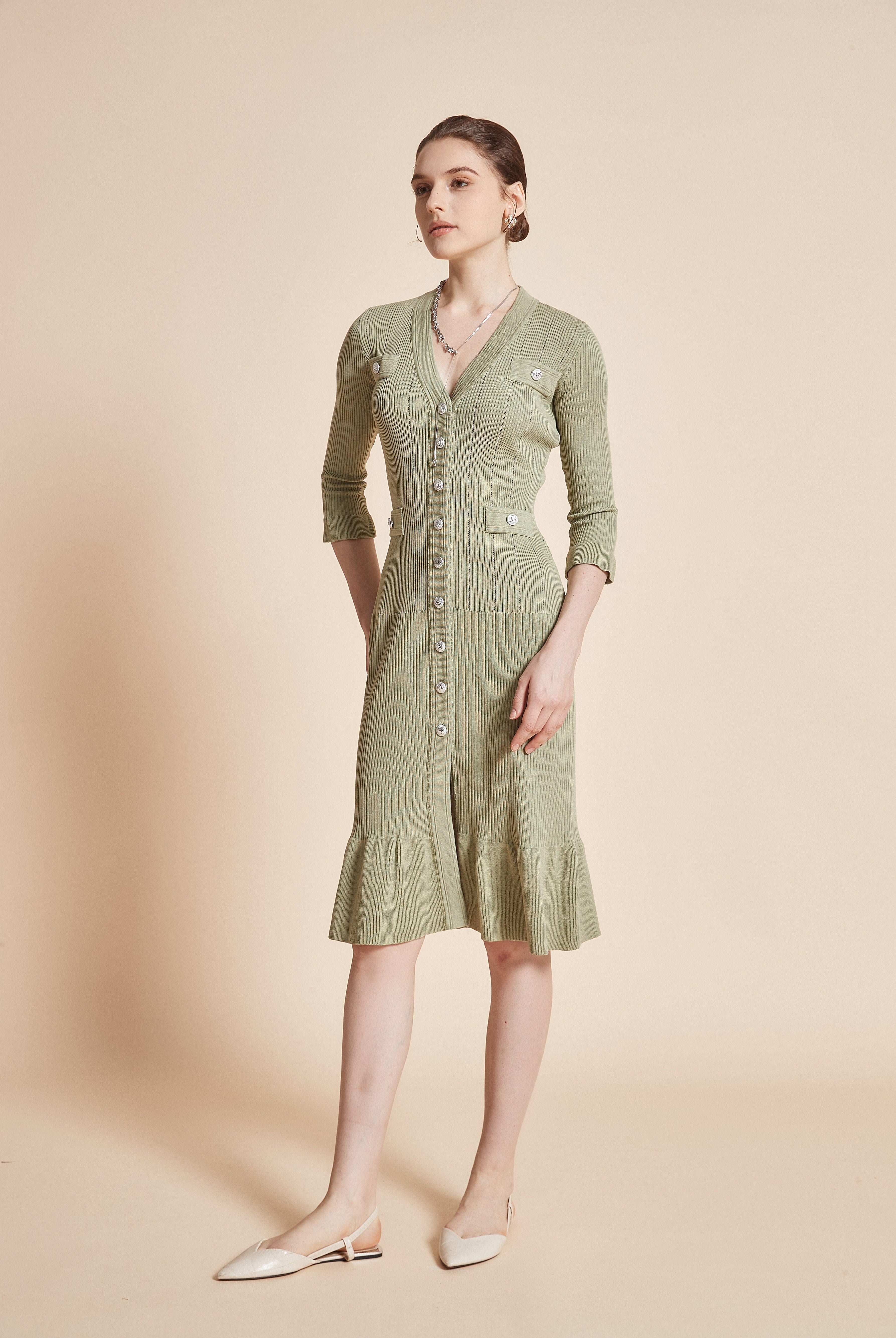 يولا فستان نسائي ميدي 3/4 كم بفتحة رقبة على شكل V وكشكش على الركبة