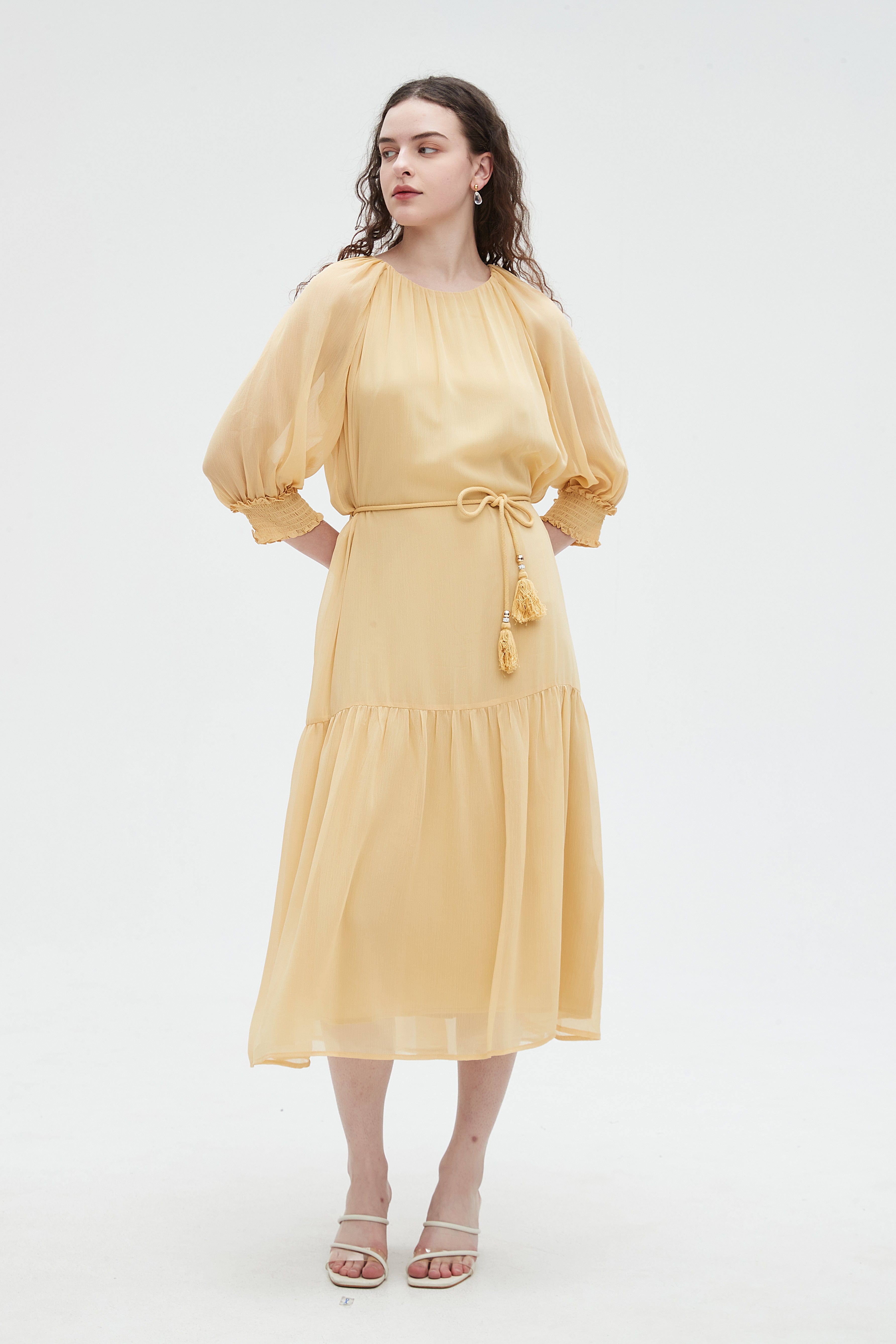 نتشي فستان ميدي 3/4 كم برباط عالخصر