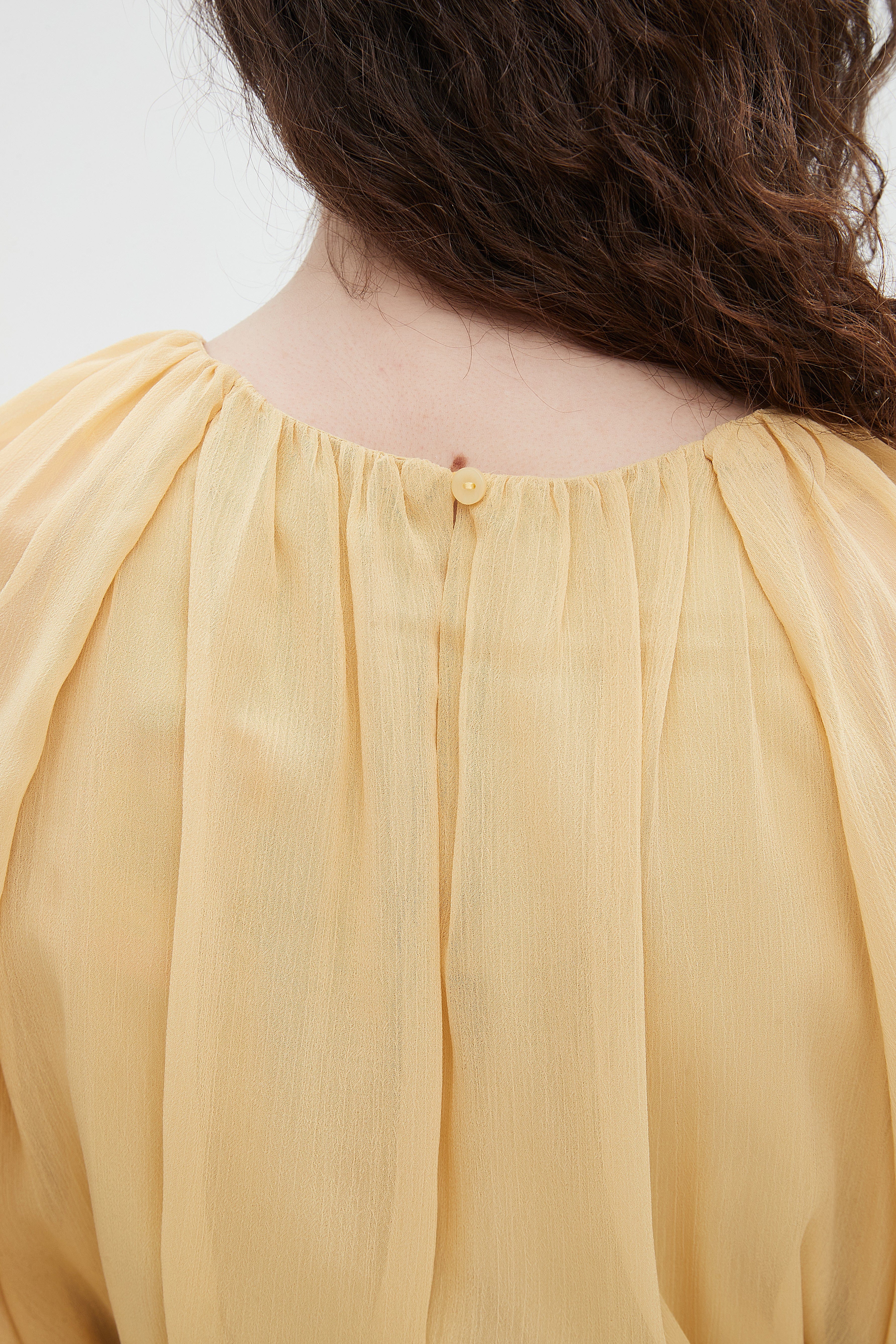 نتشي فستان ميدي 3/4 كم برباط عالخصر