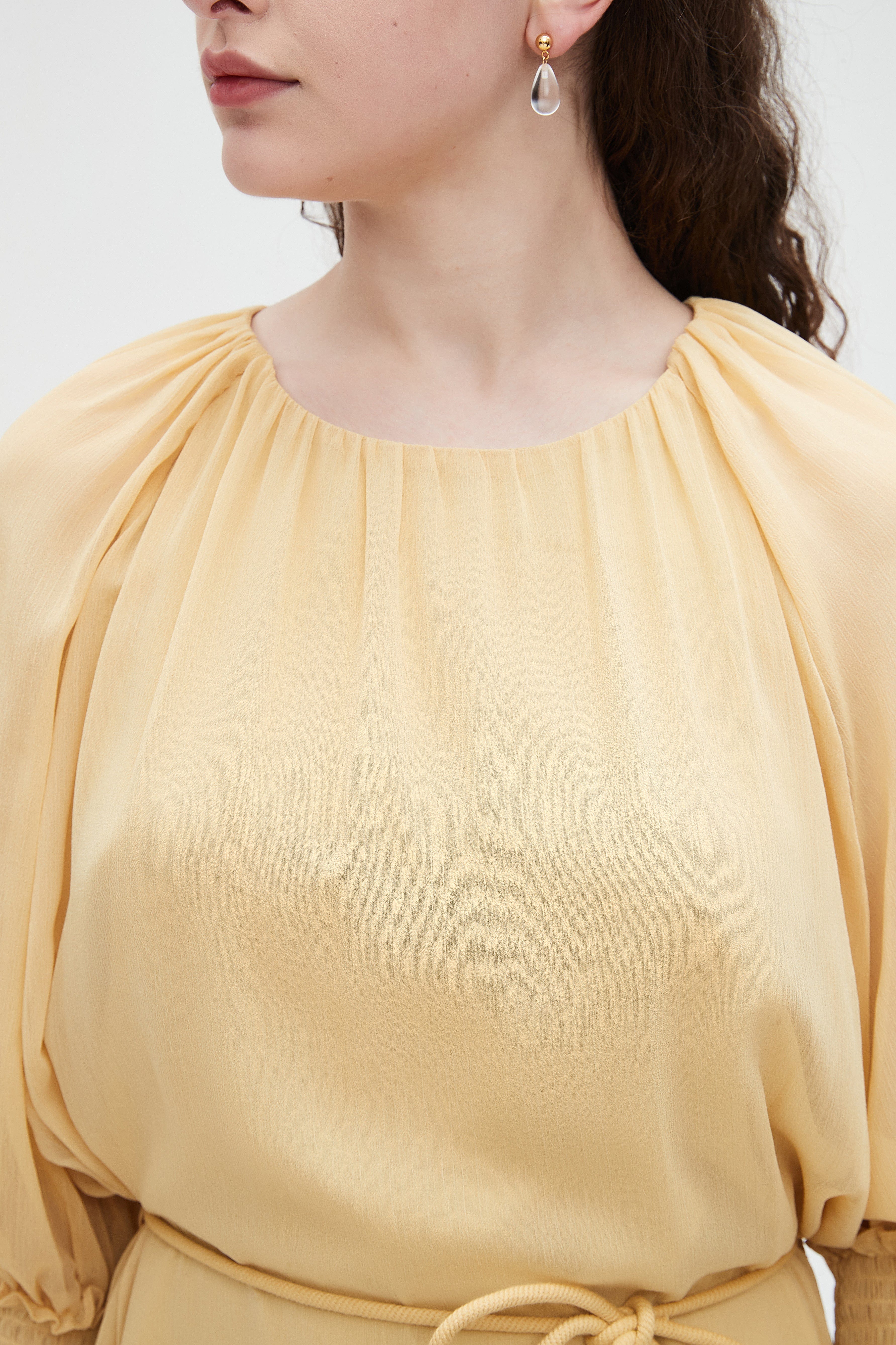 نتشي فستان ميدي 3/4 كم برباط عالخصر