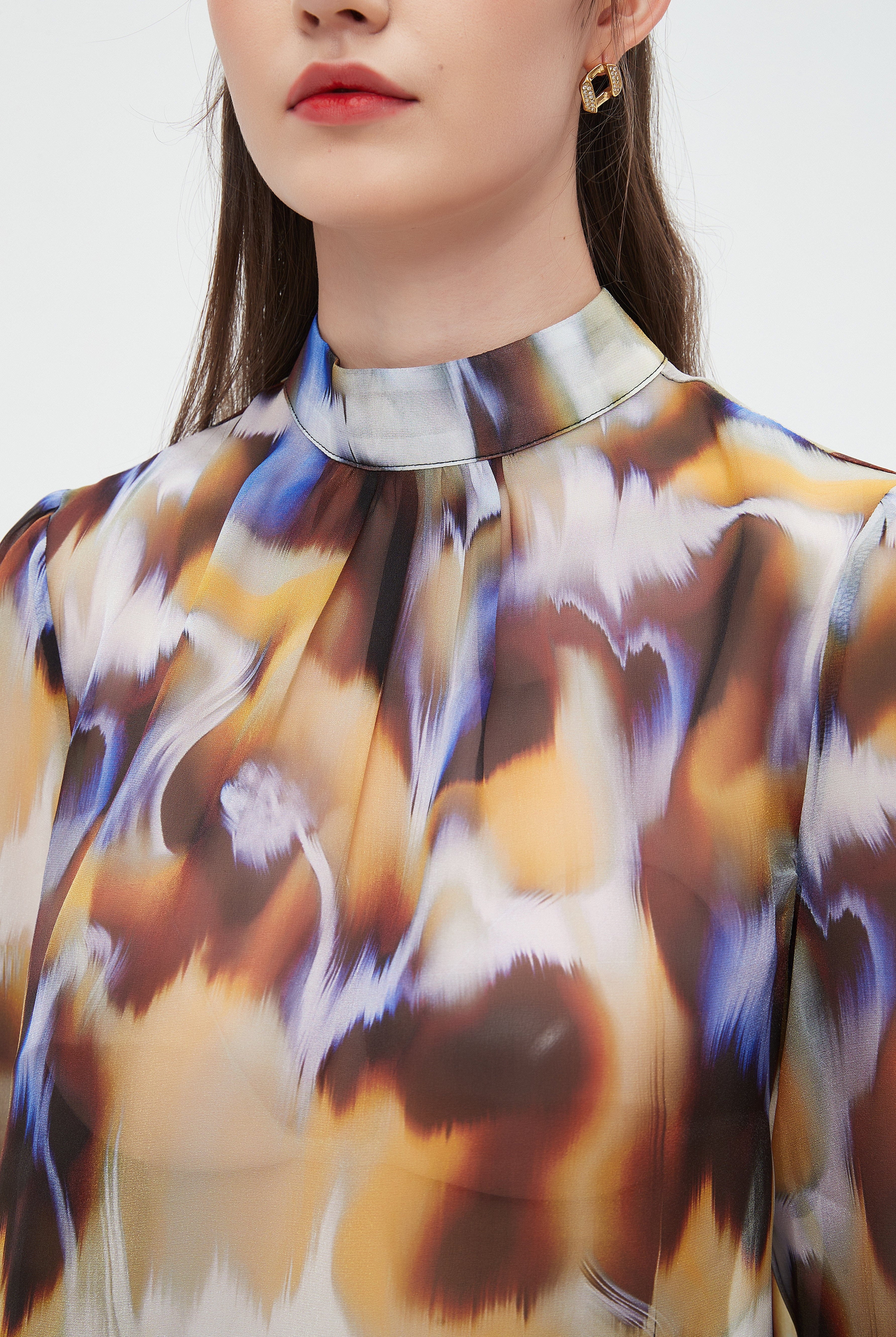 نتشي بلوزة نسائية مشجرة برقبة عالية وأكمام طويلة