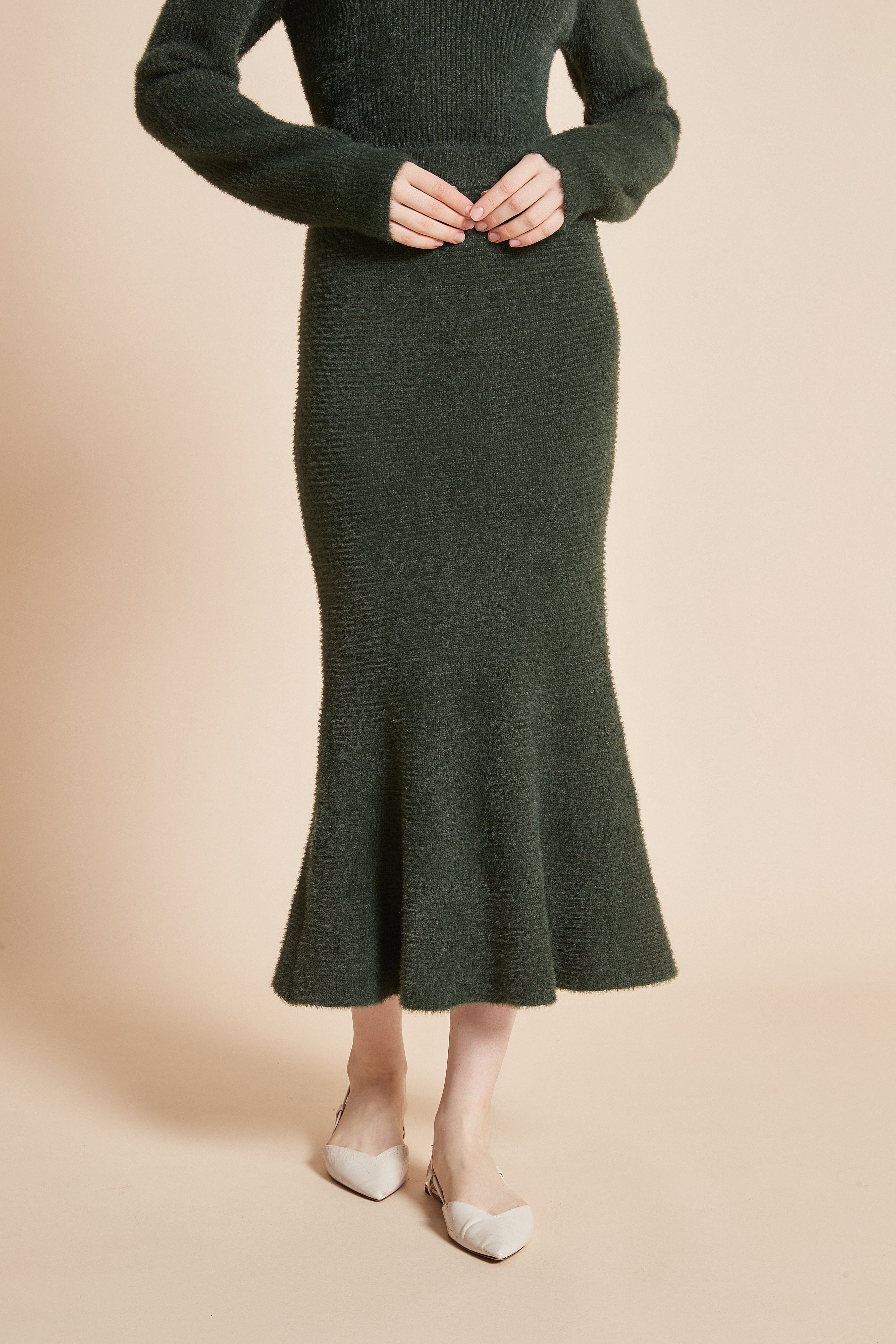 يولا تنورة نسائية ميدي بقصة كشكش