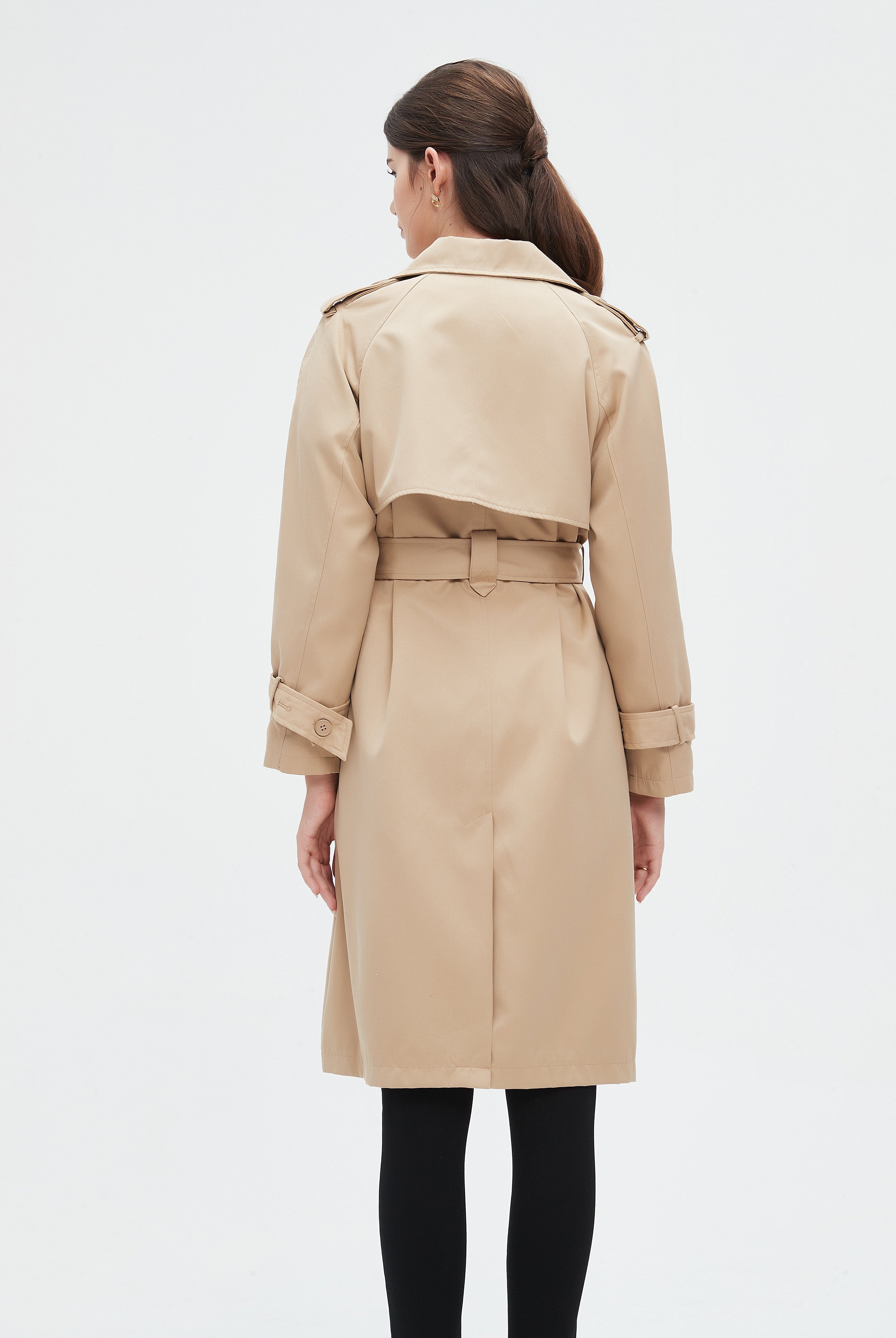 نتشي جاكيت نسائي بكم طويل وأزرار أمامية وحزام على الخصر