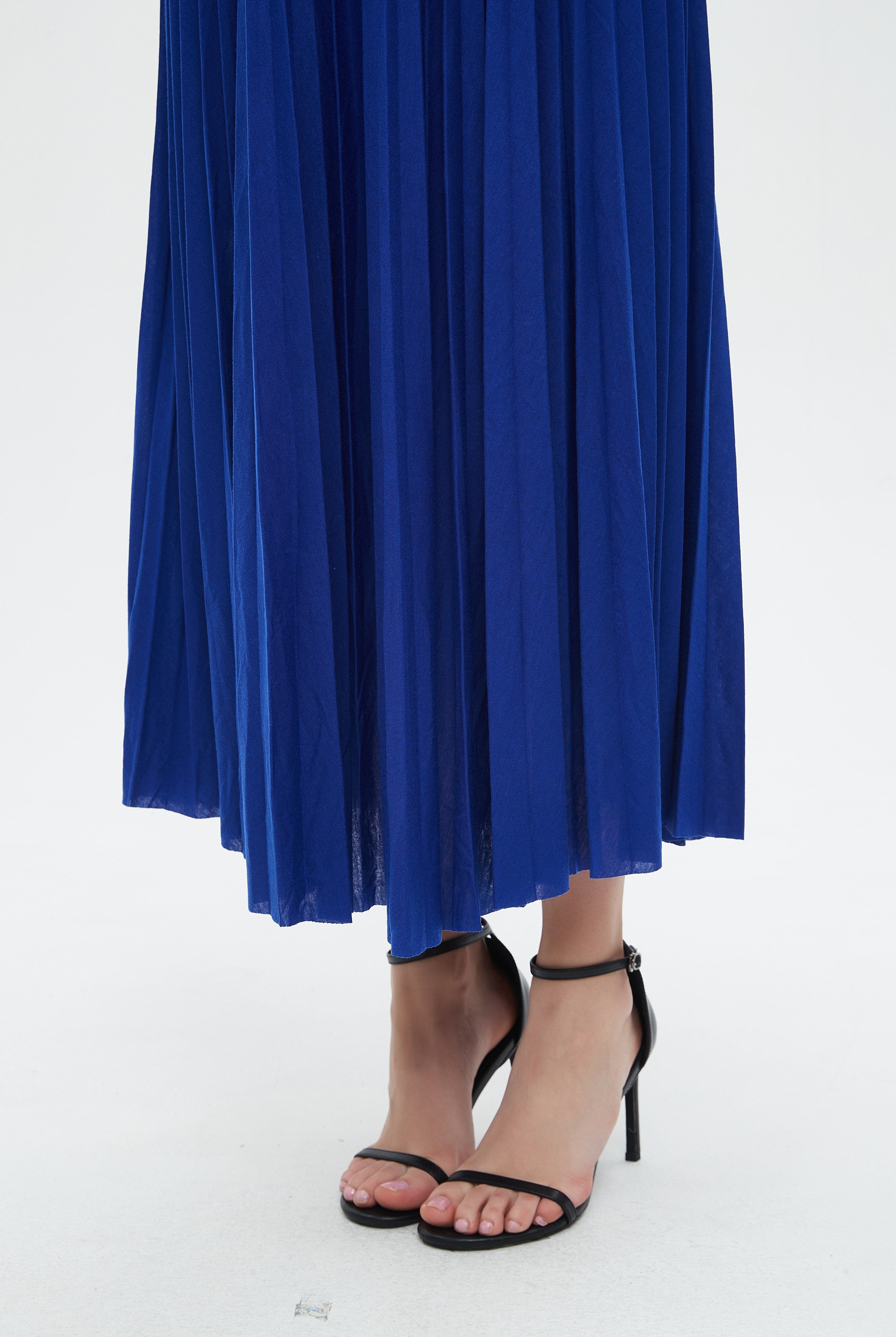 نتشي تنورة ميدي بليسية وخصر مطاط