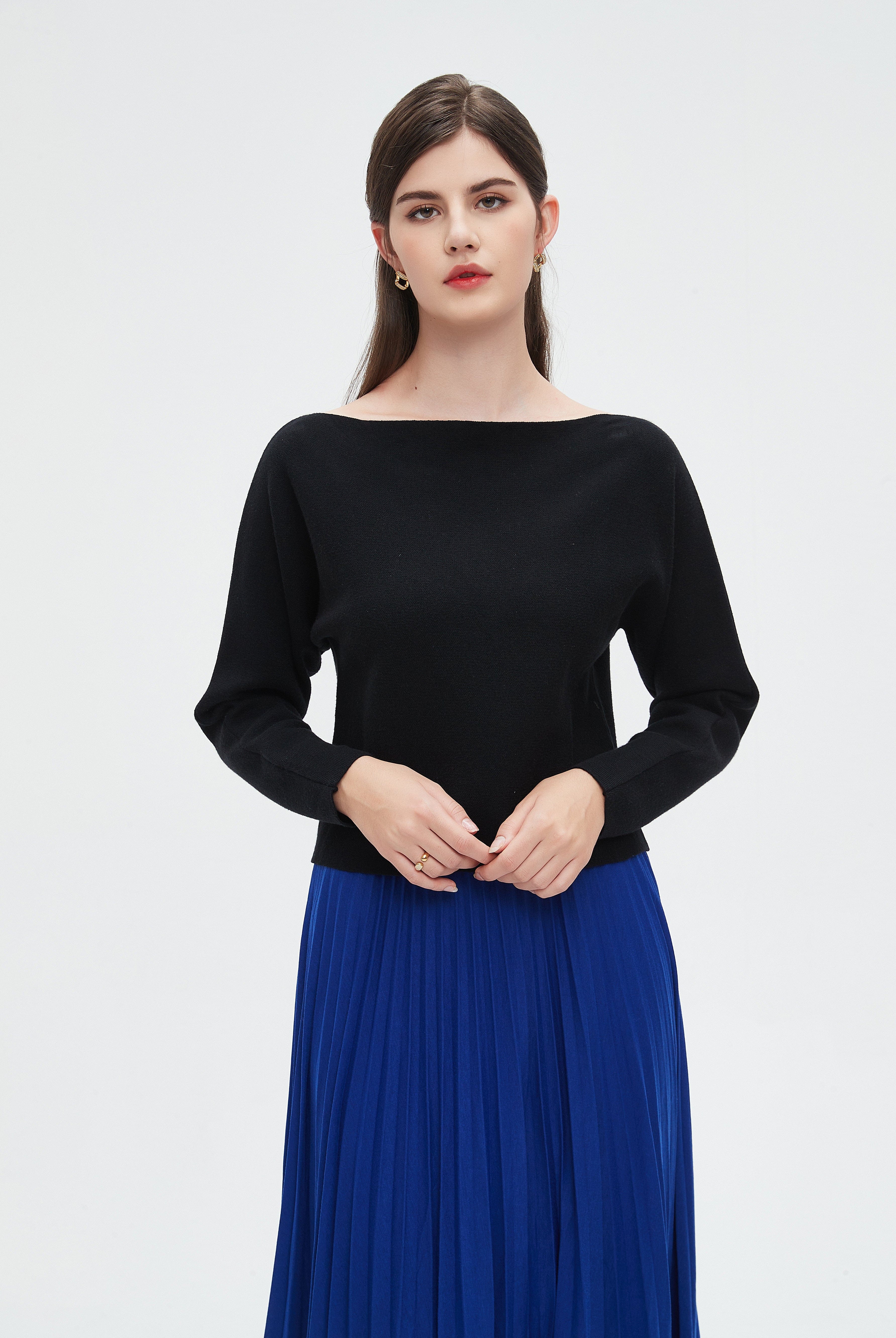 نتشي بلوزة نسائية سادة بأكمام طويلة