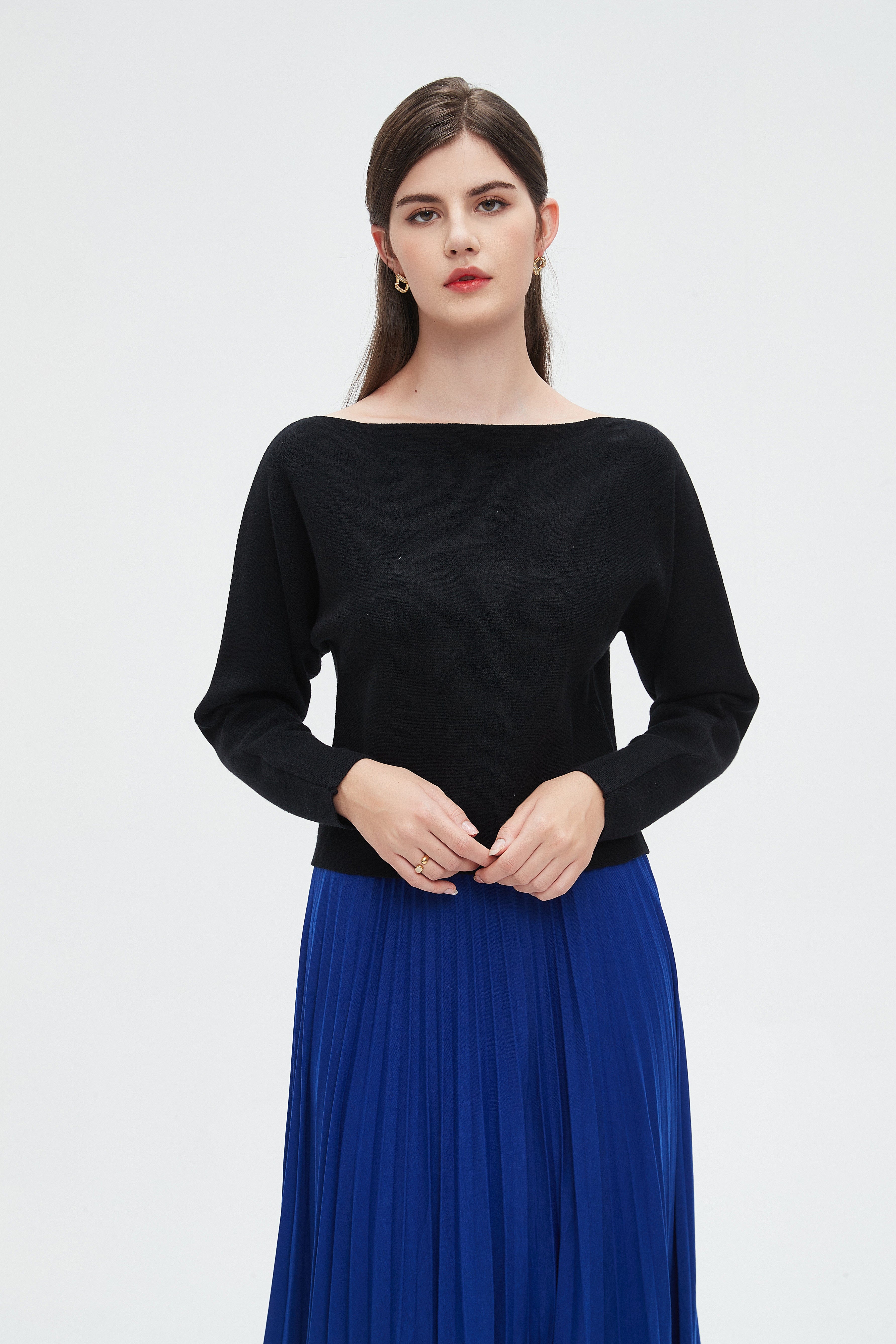 نتشي بلوزة نسائية سادة بأكمام طويلة