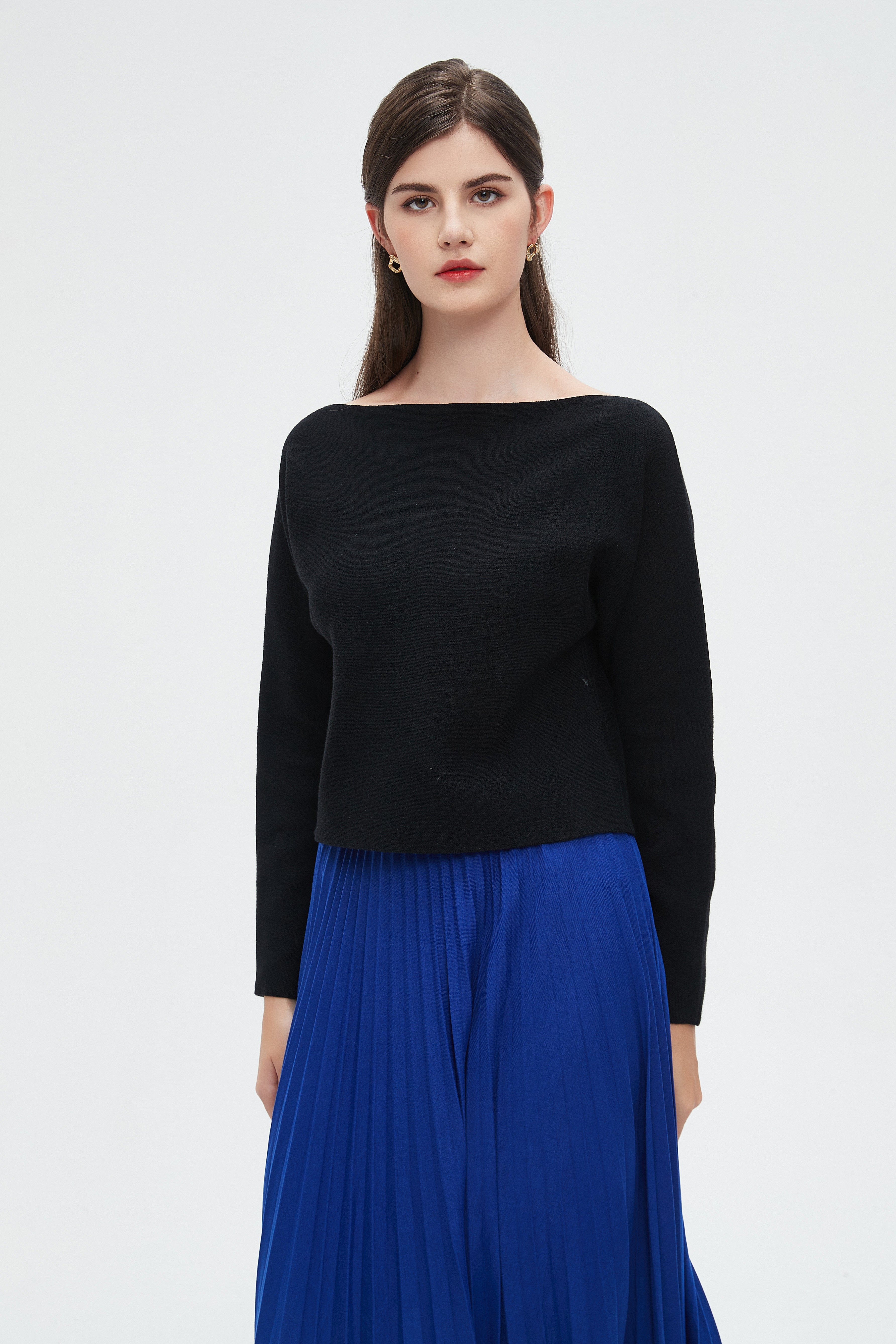 نتشي بلوزة نسائية سادة بأكمام طويلة