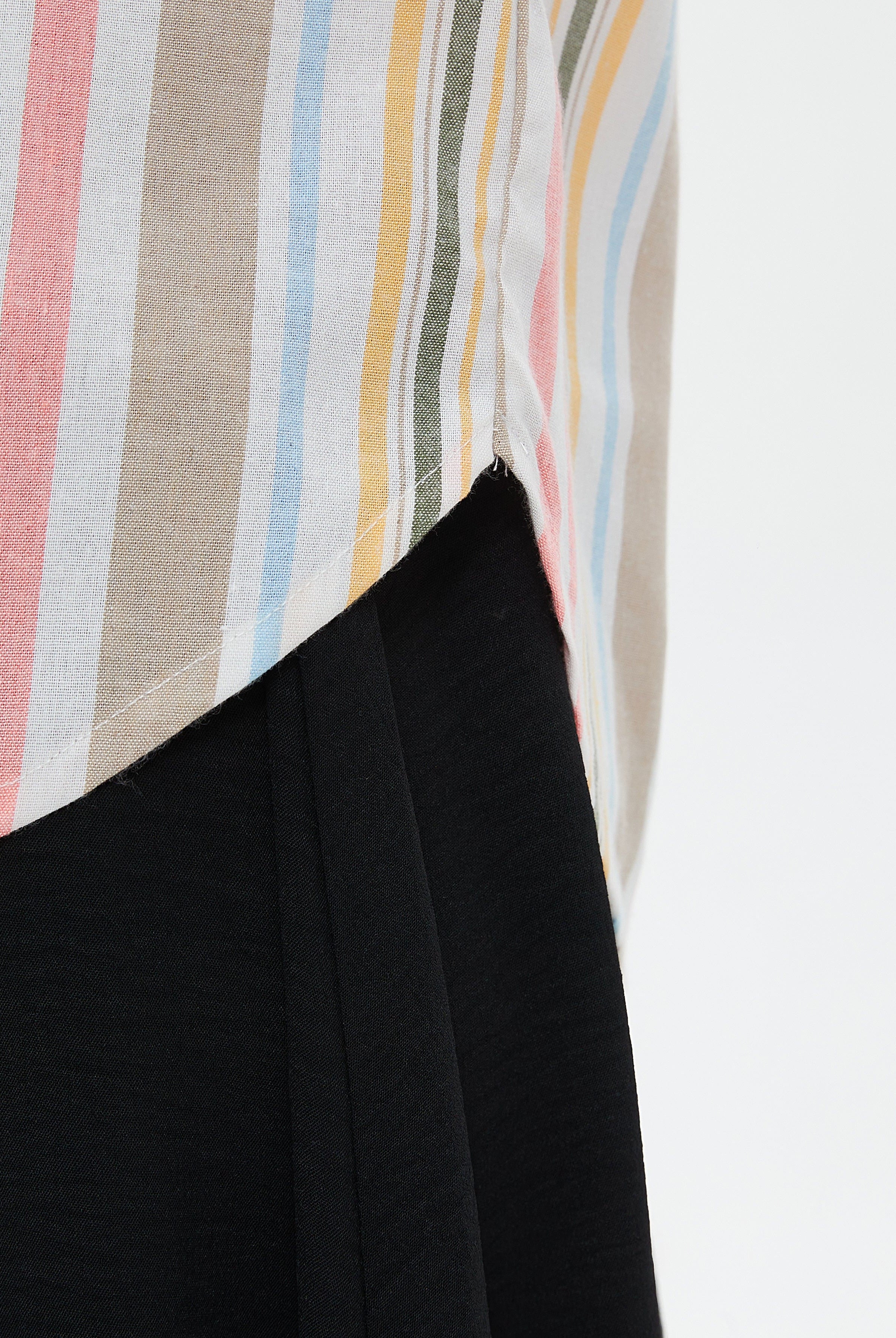 نتشي قميص طويل الأكمام نسائي مخطط