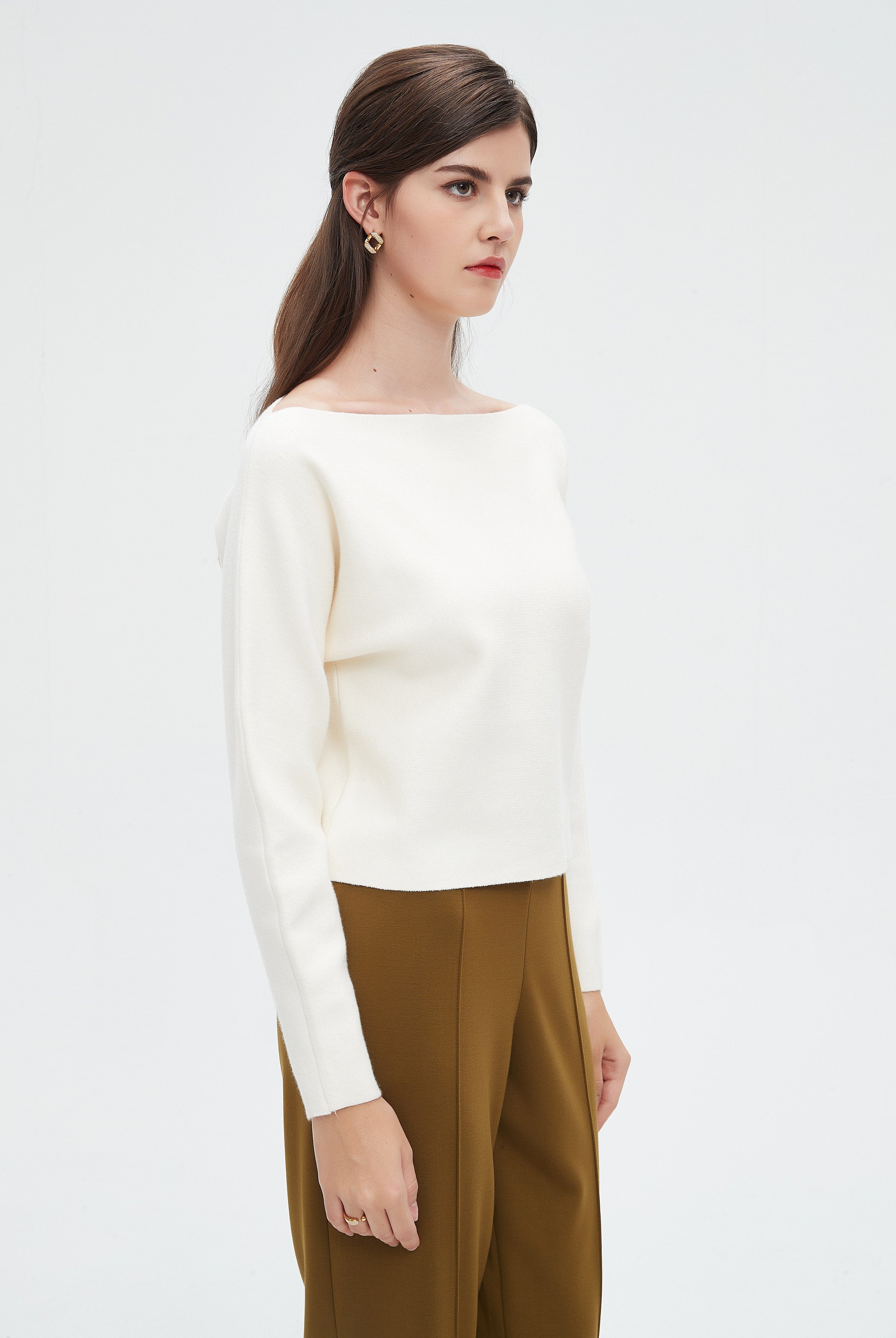 نتشي بلوزة نسائية سادة بأكمام طويلة