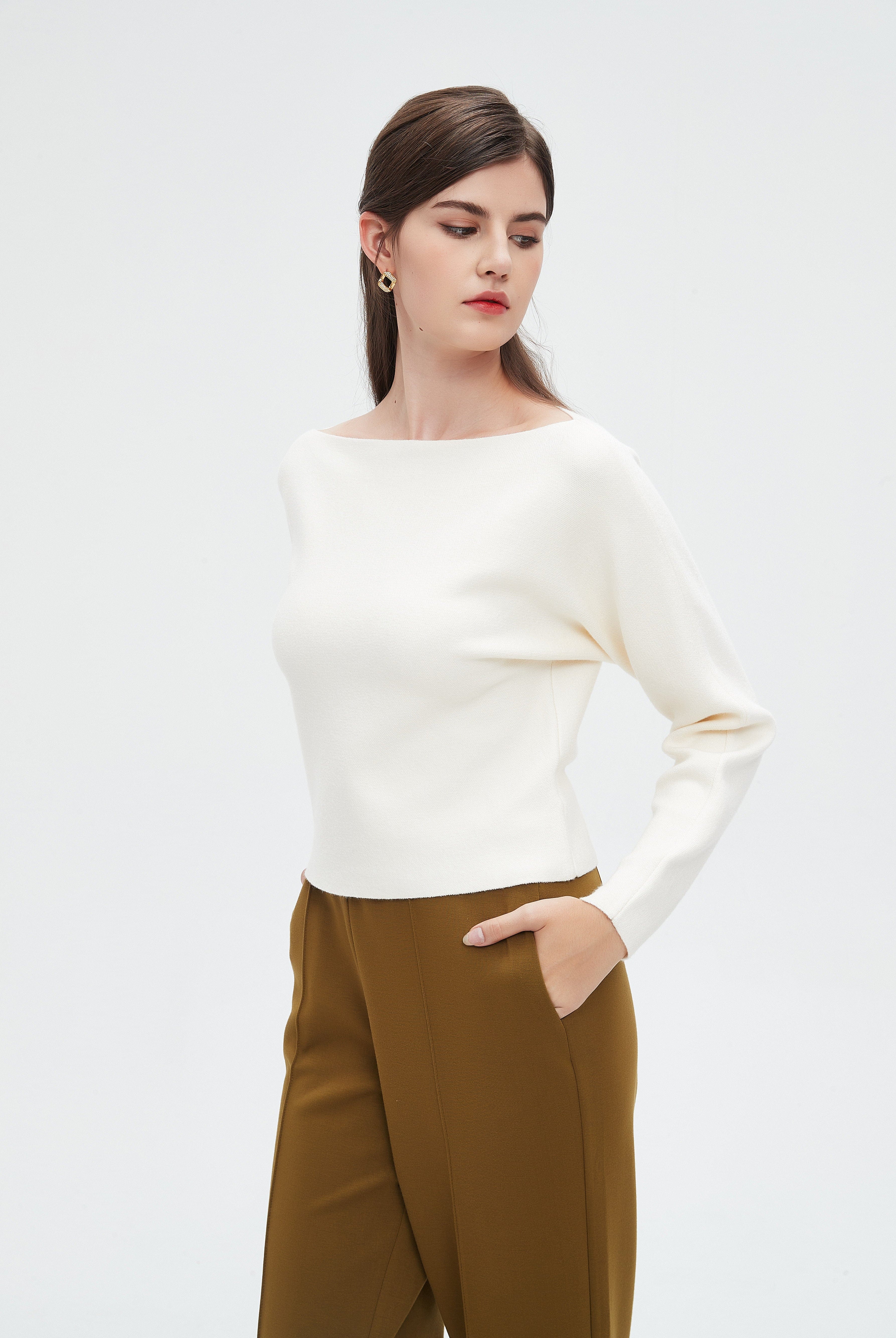 نتشي بلوزة نسائية سادة بأكمام طويلة