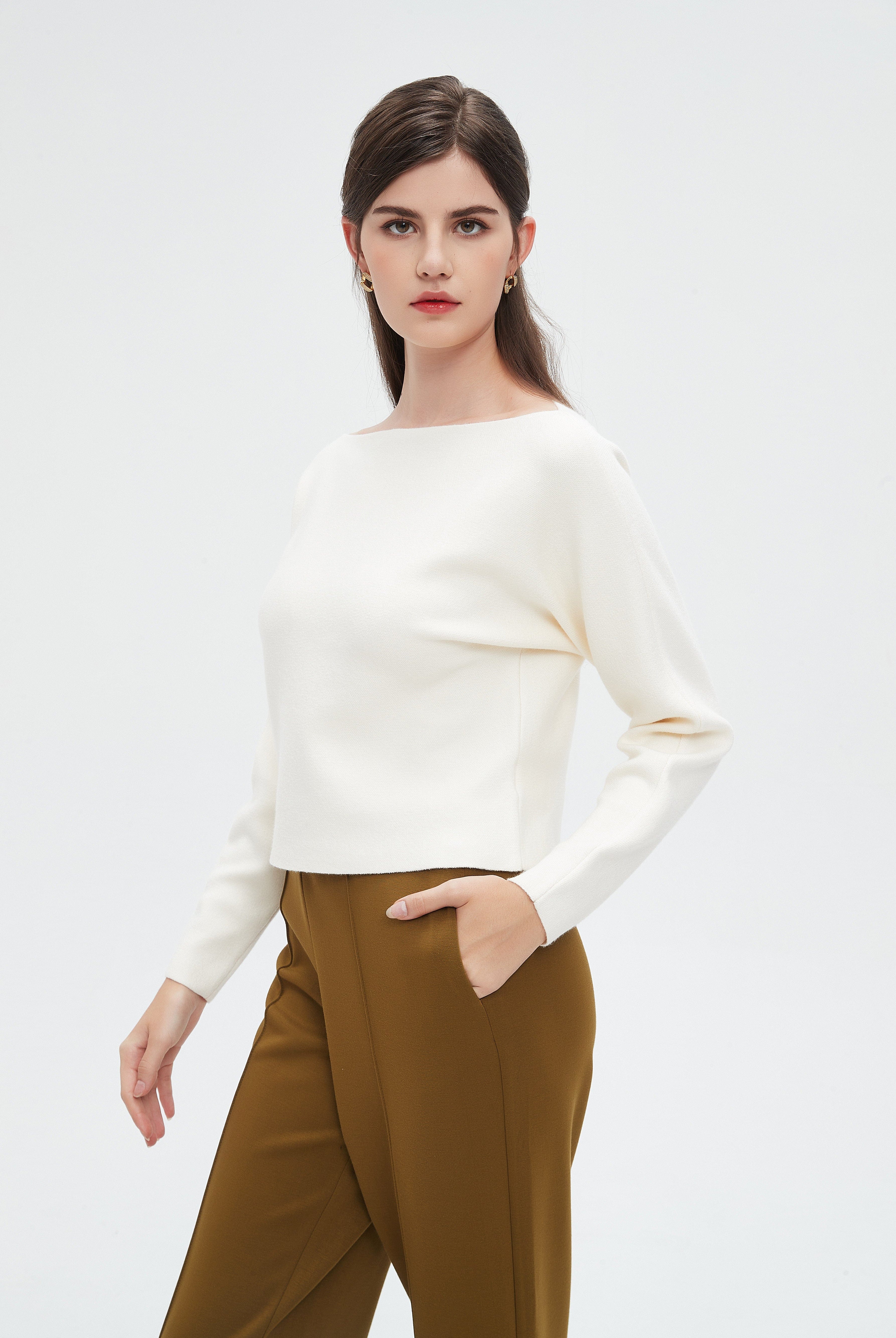 نتشي بلوزة نسائية سادة بأكمام طويلة