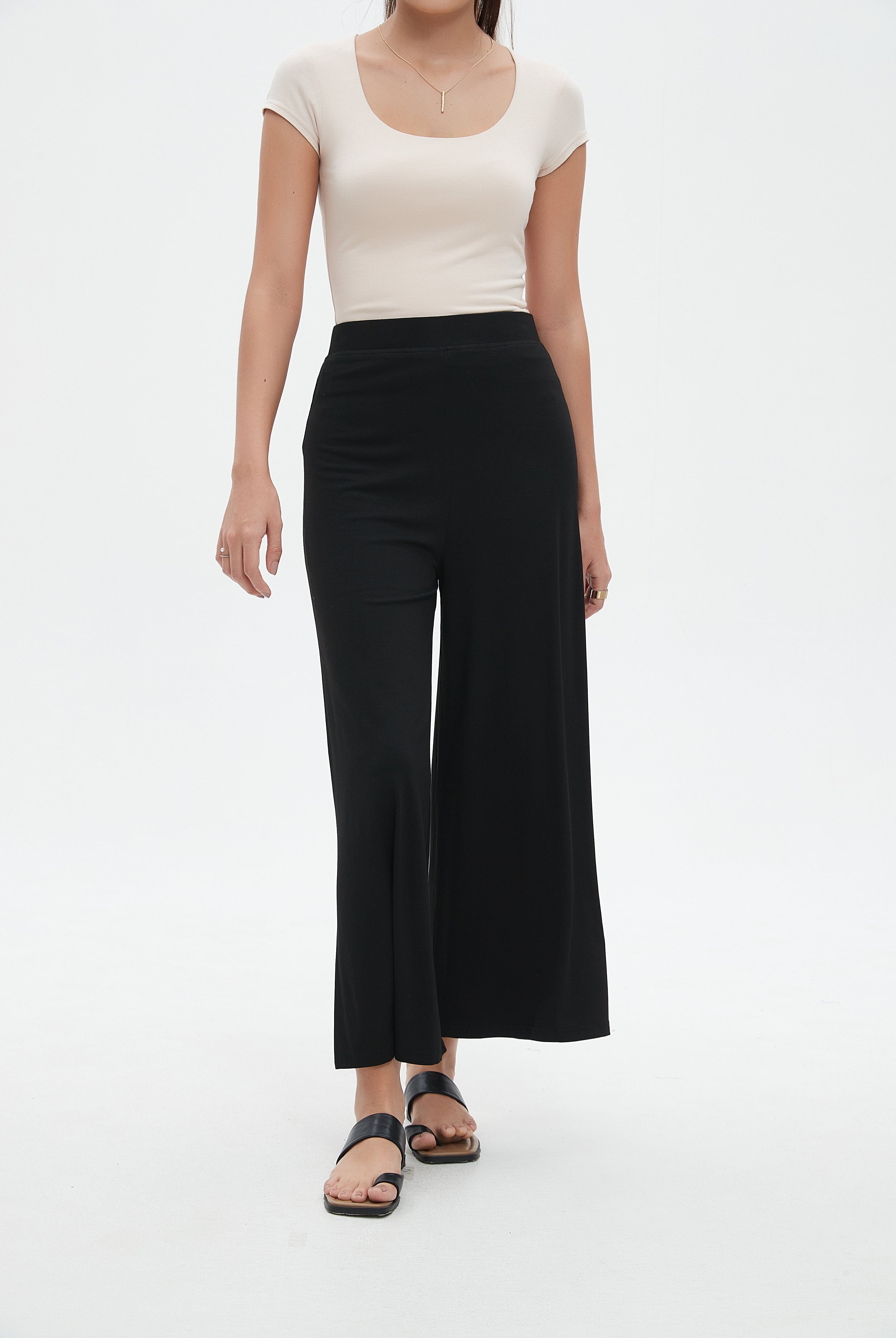 نتشي بنطلون طويل وايد ليج