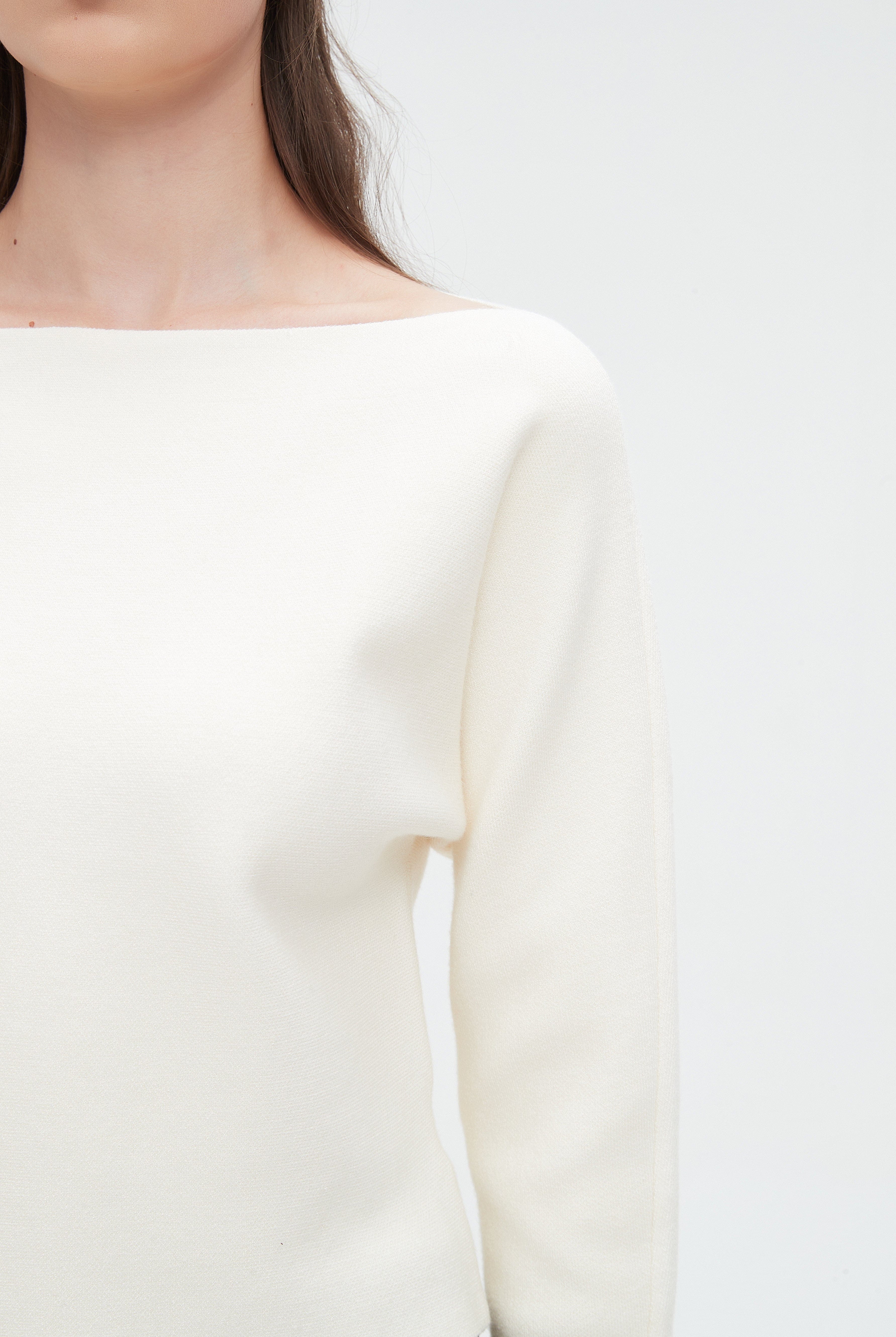 نتشي بلوزة نسائية سادة بأكمام طويلة