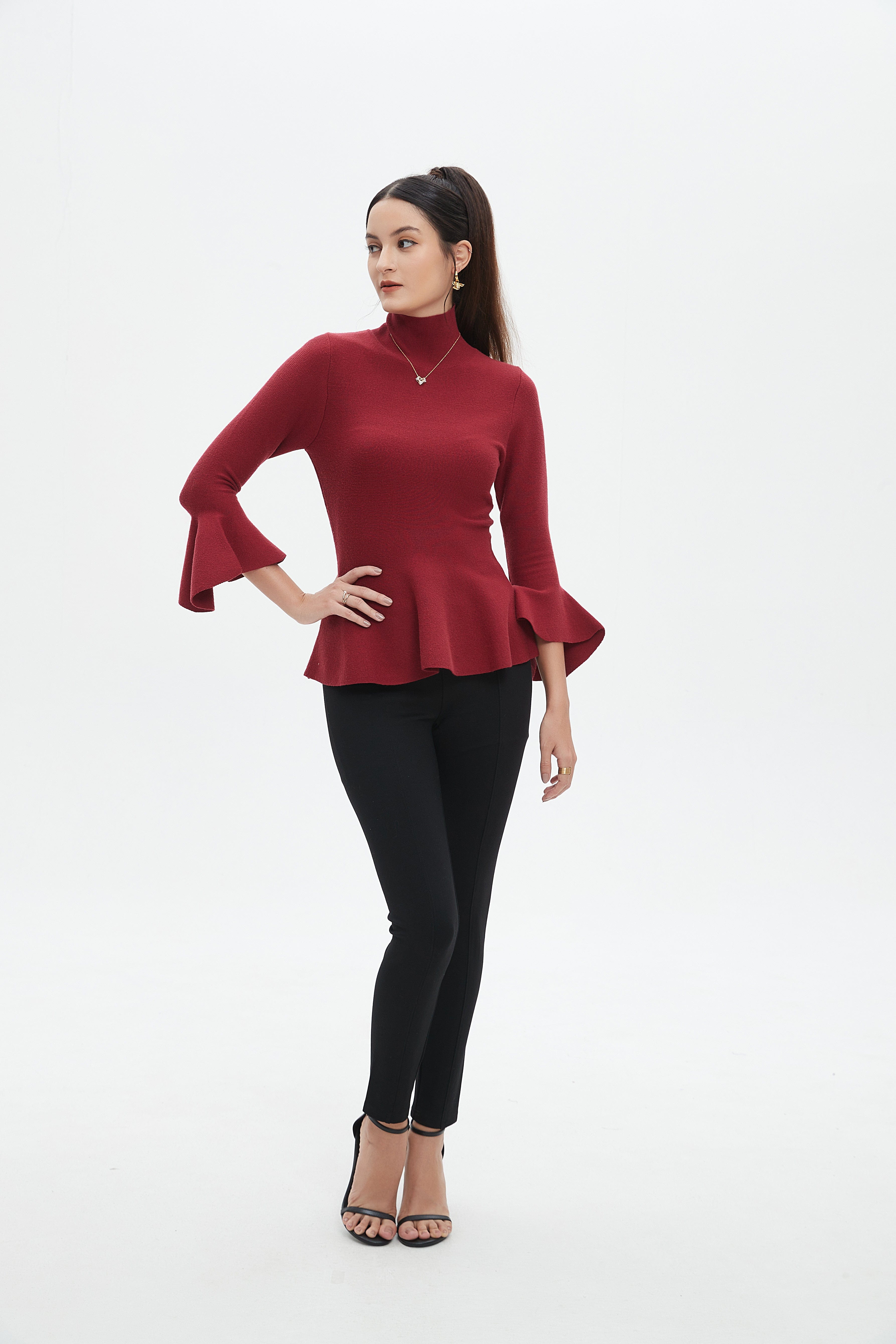 نتشي بلوزة سادة 3/4 كم طويل بكشكشة أمامية