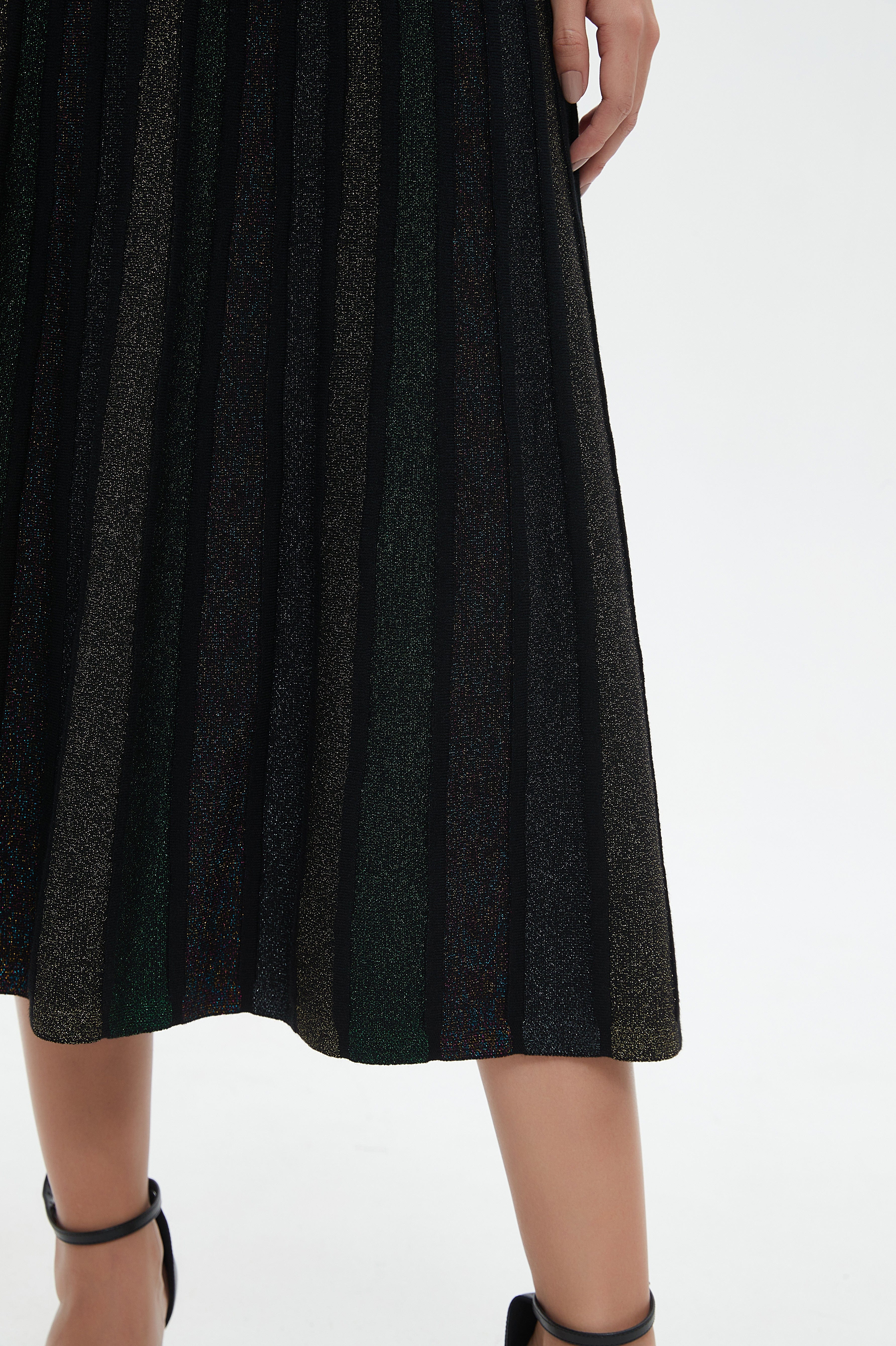 نتشي تنورة ميدي سادة بليسيه واسع مخصر نسائي