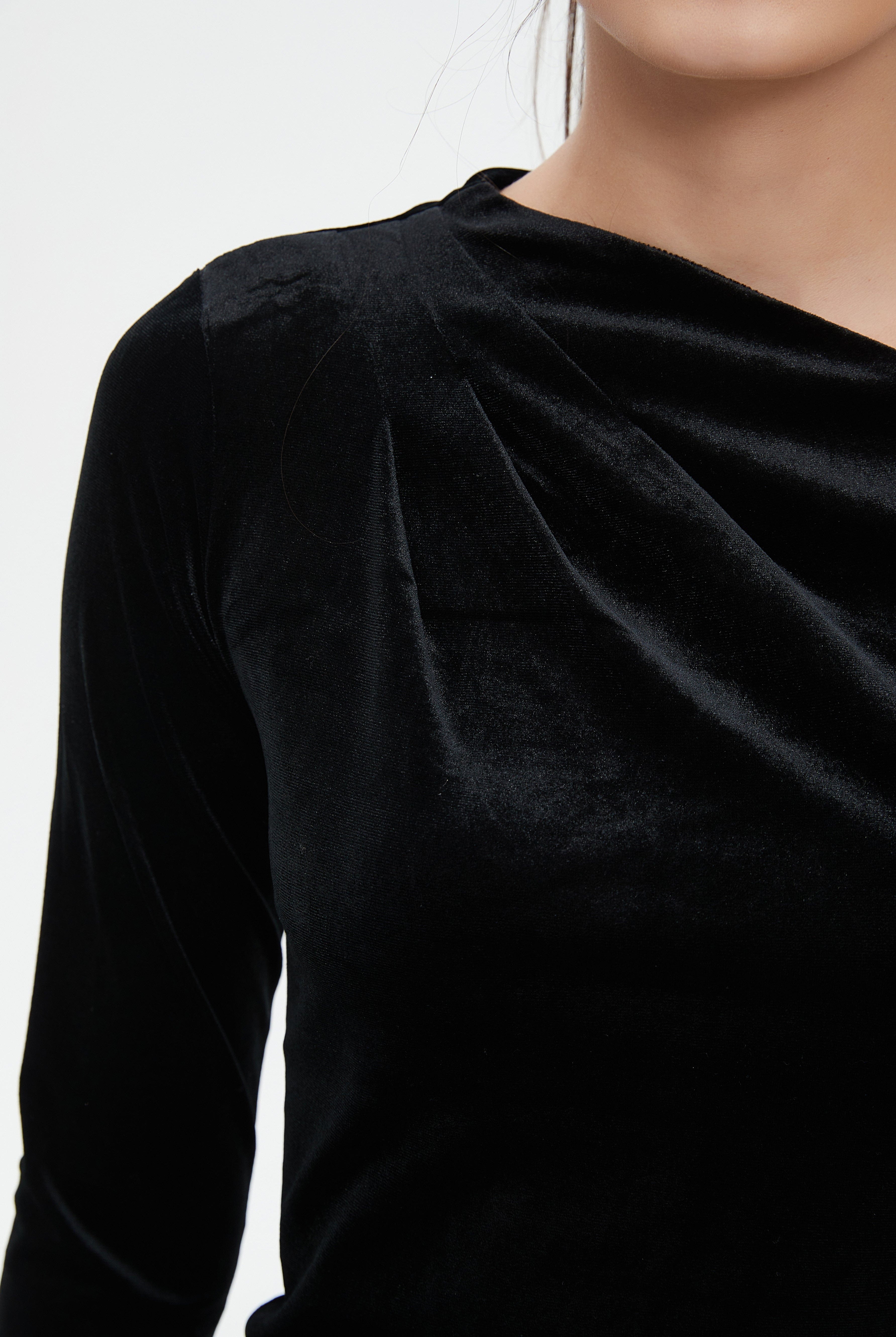 نتشي بلوزة نسائية مخملية اوف شولدر بكم طويل للشتاء