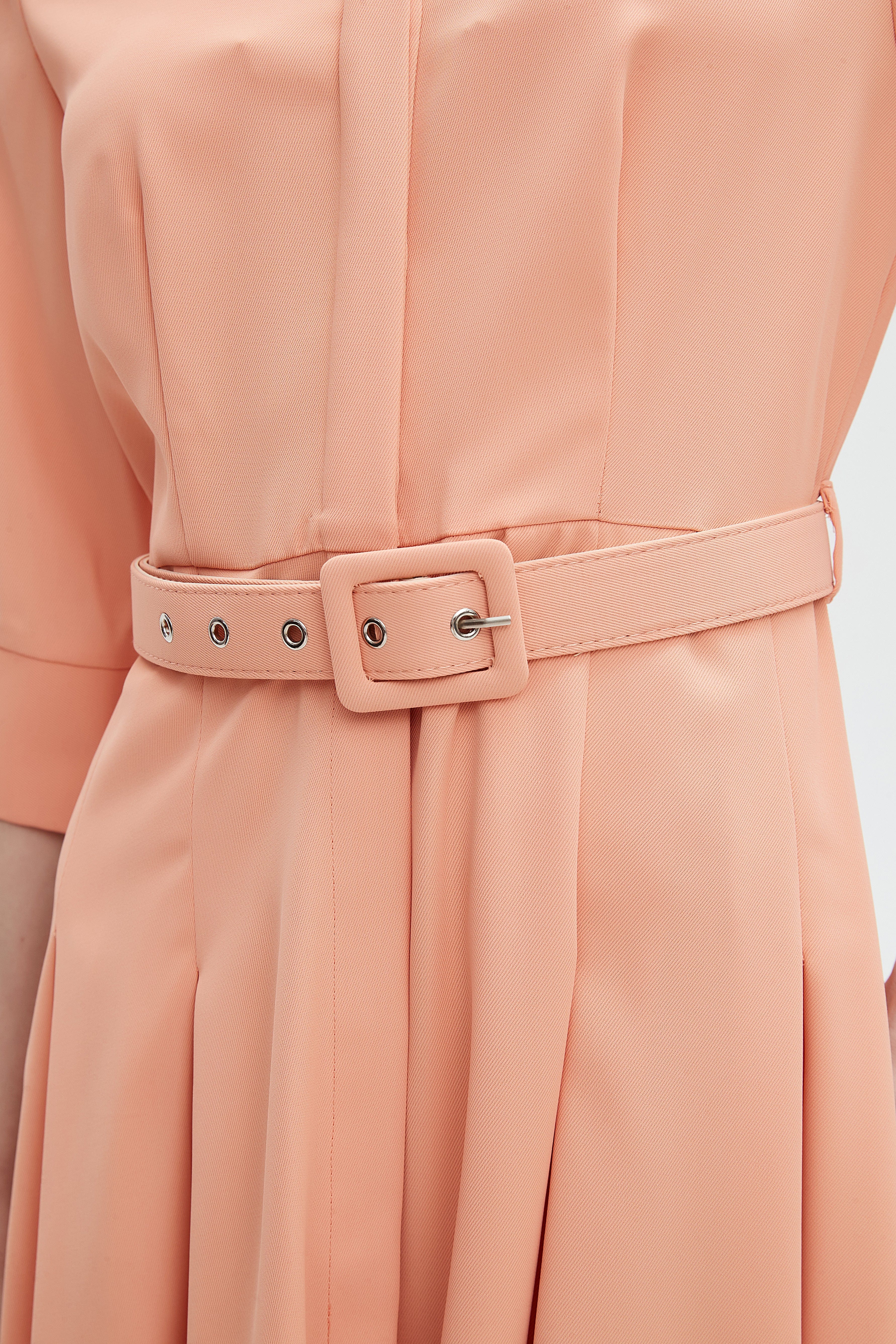 ميكا بلوزة نسائية بياقة 3/4 كم