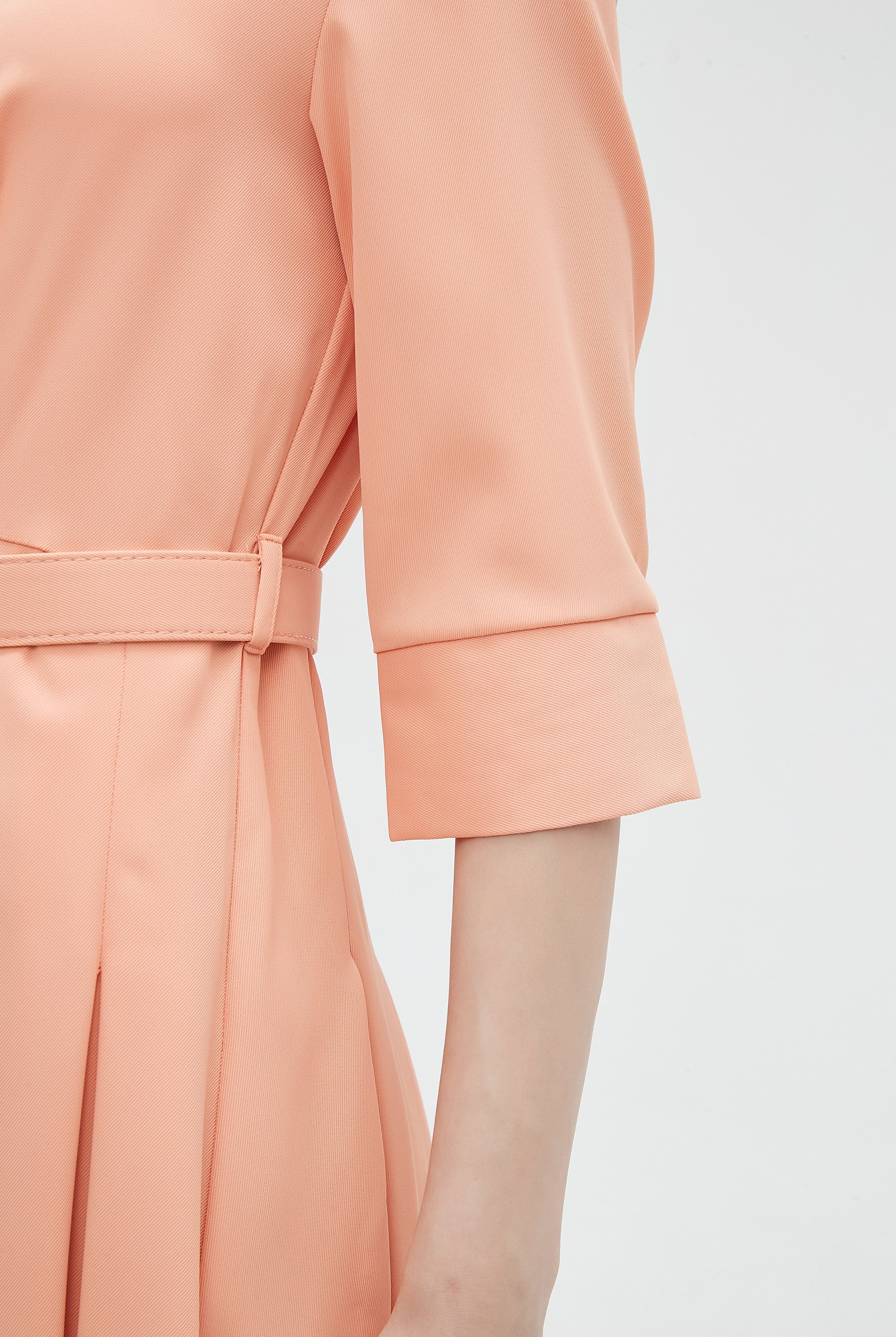 ميكا بلوزة نسائية بياقة 3/4 كم