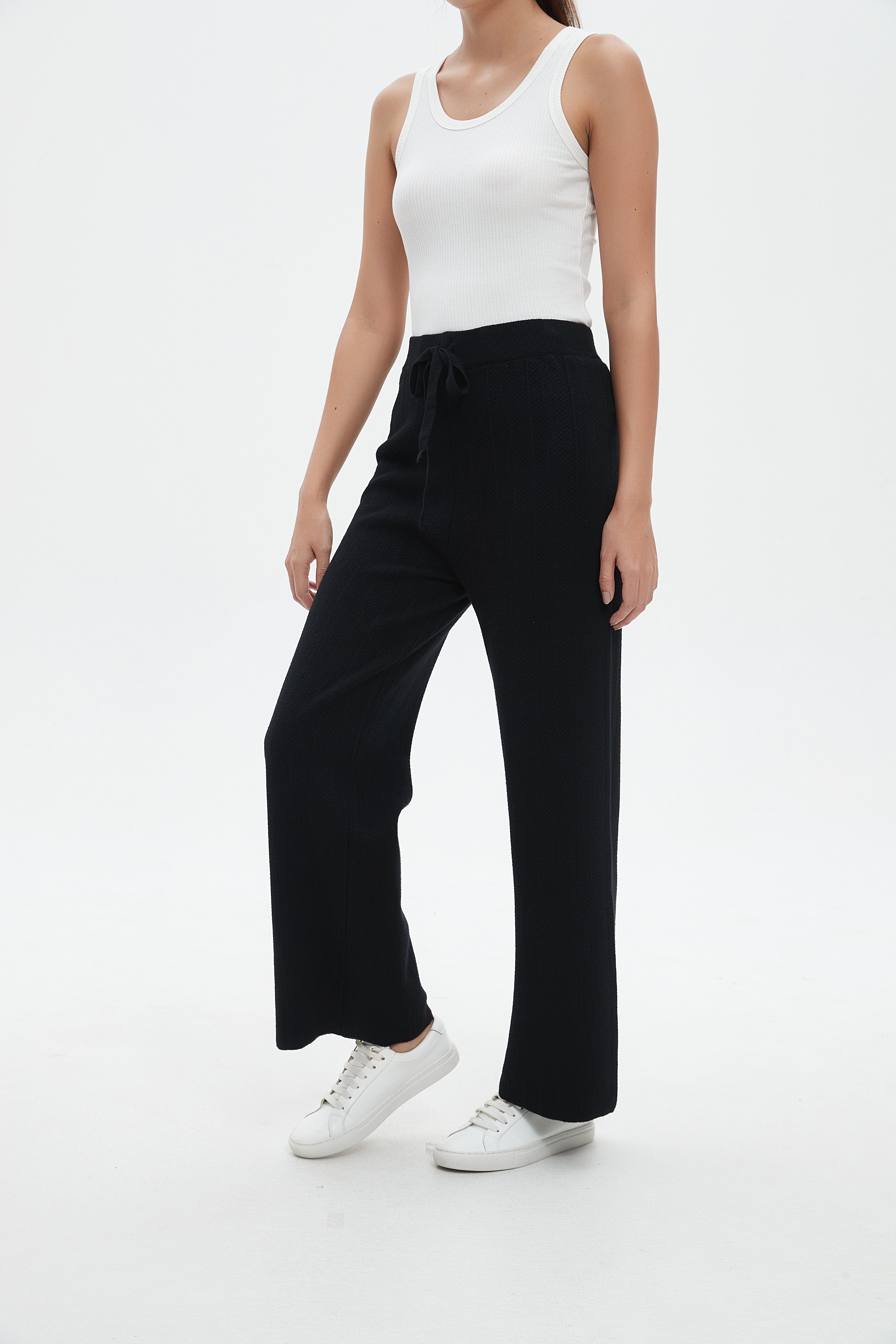 نتشي بنطلون سادة واسع طويل نسائي