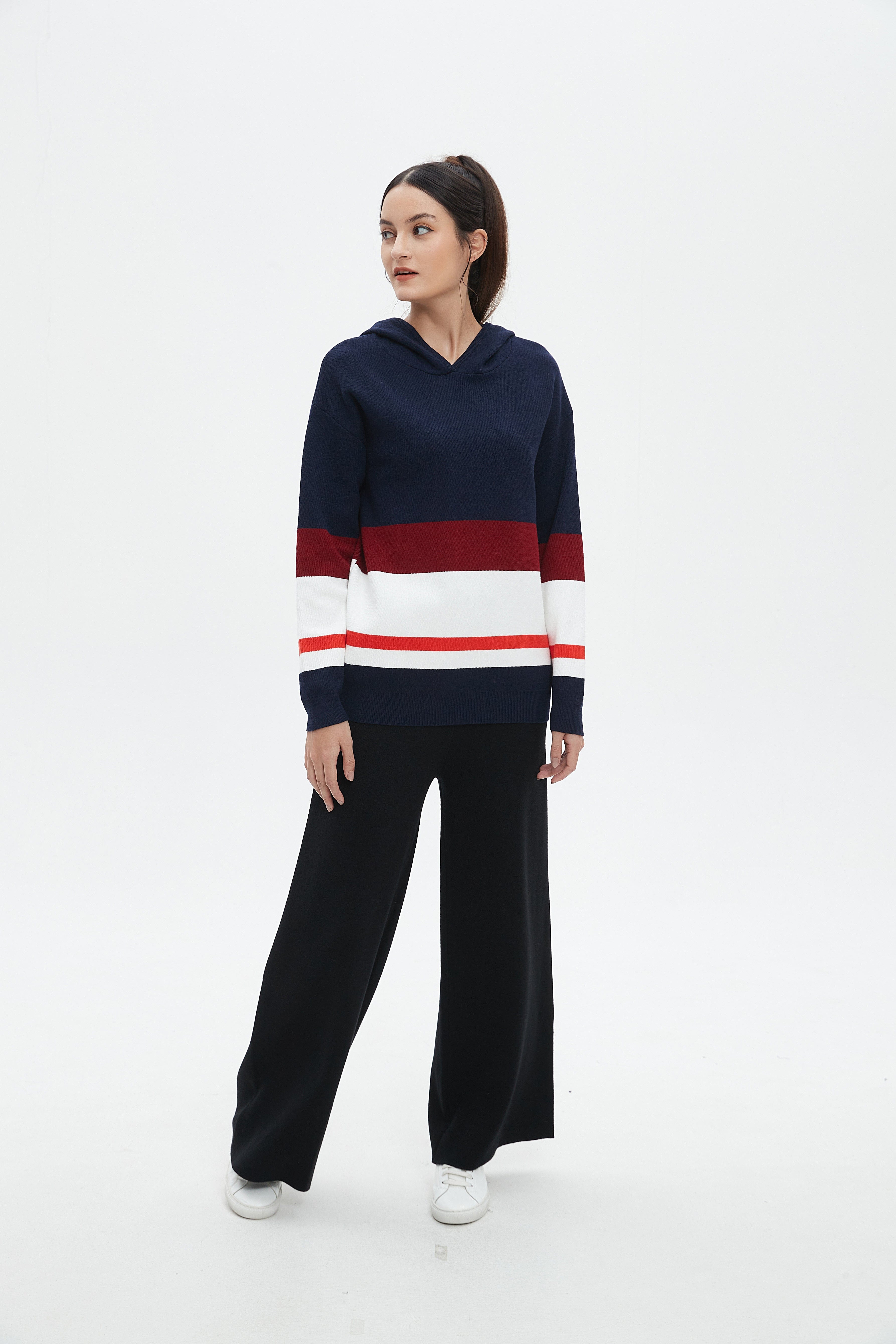 نتشي بلوفر مخطط بالعرض كم طويل بقبعة نسائي