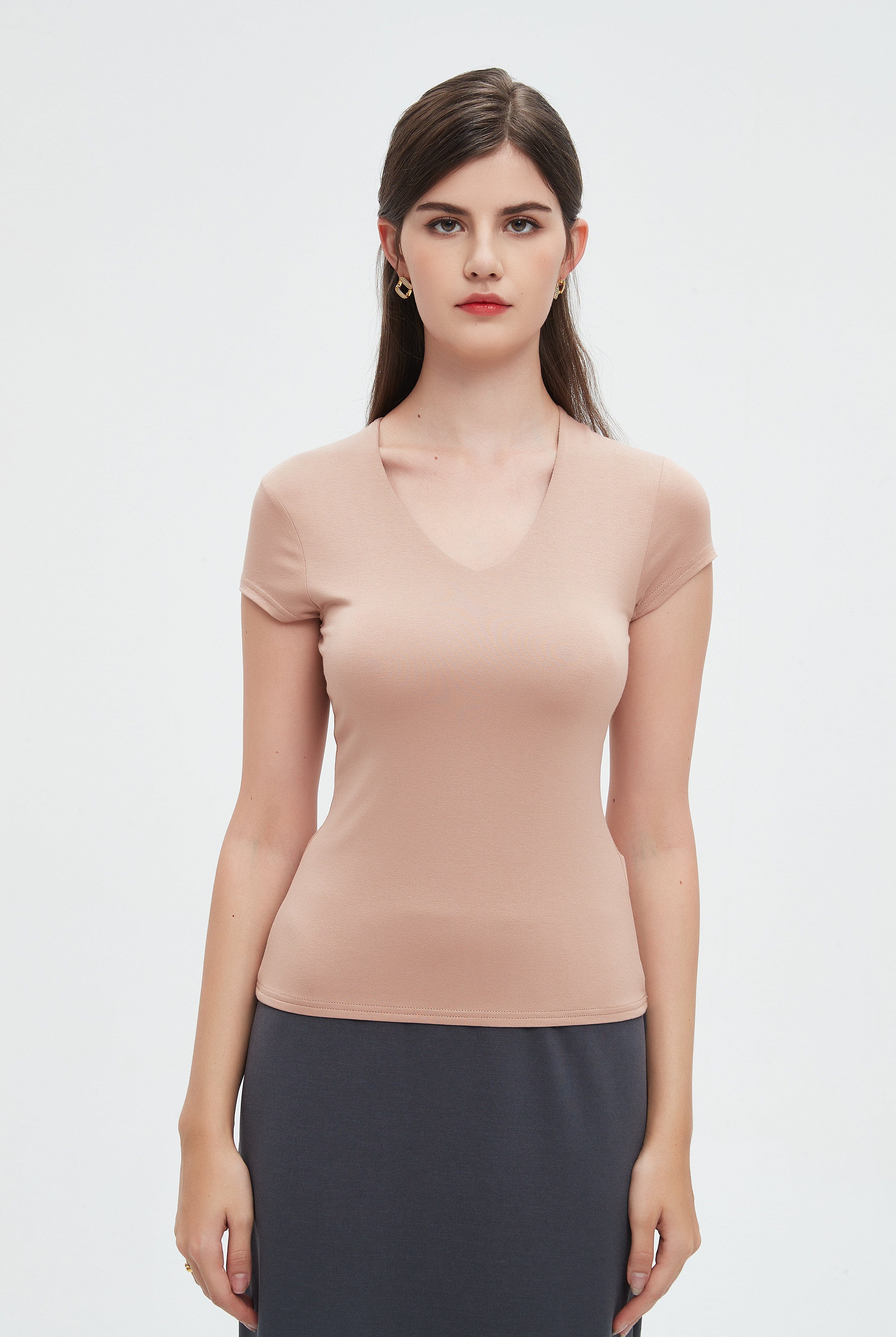 نتشي بلوزة أكمام قصيرة سادة ضيقة