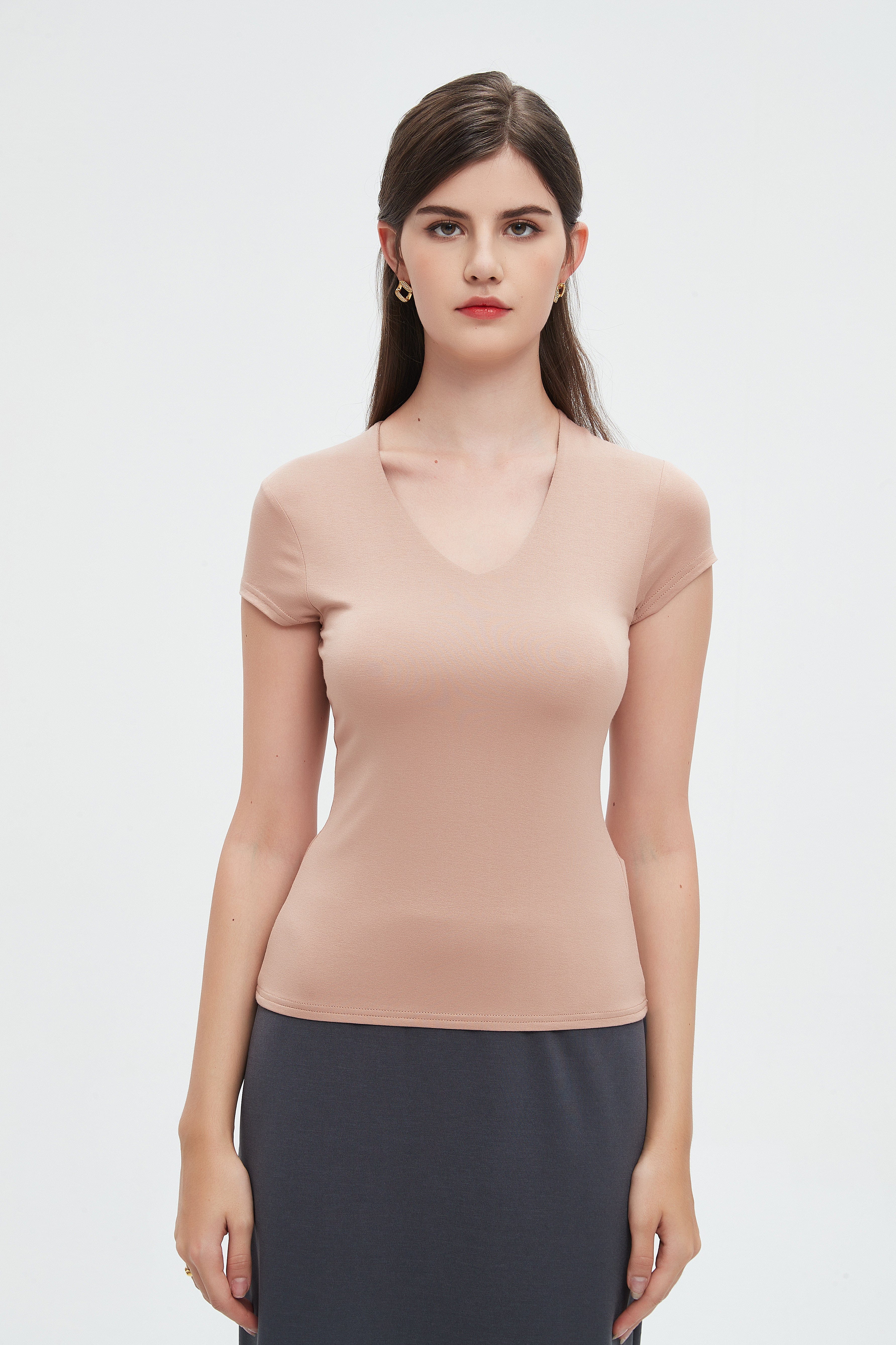 نتشي بلوزة أكمام قصيرة سادة ضيقة