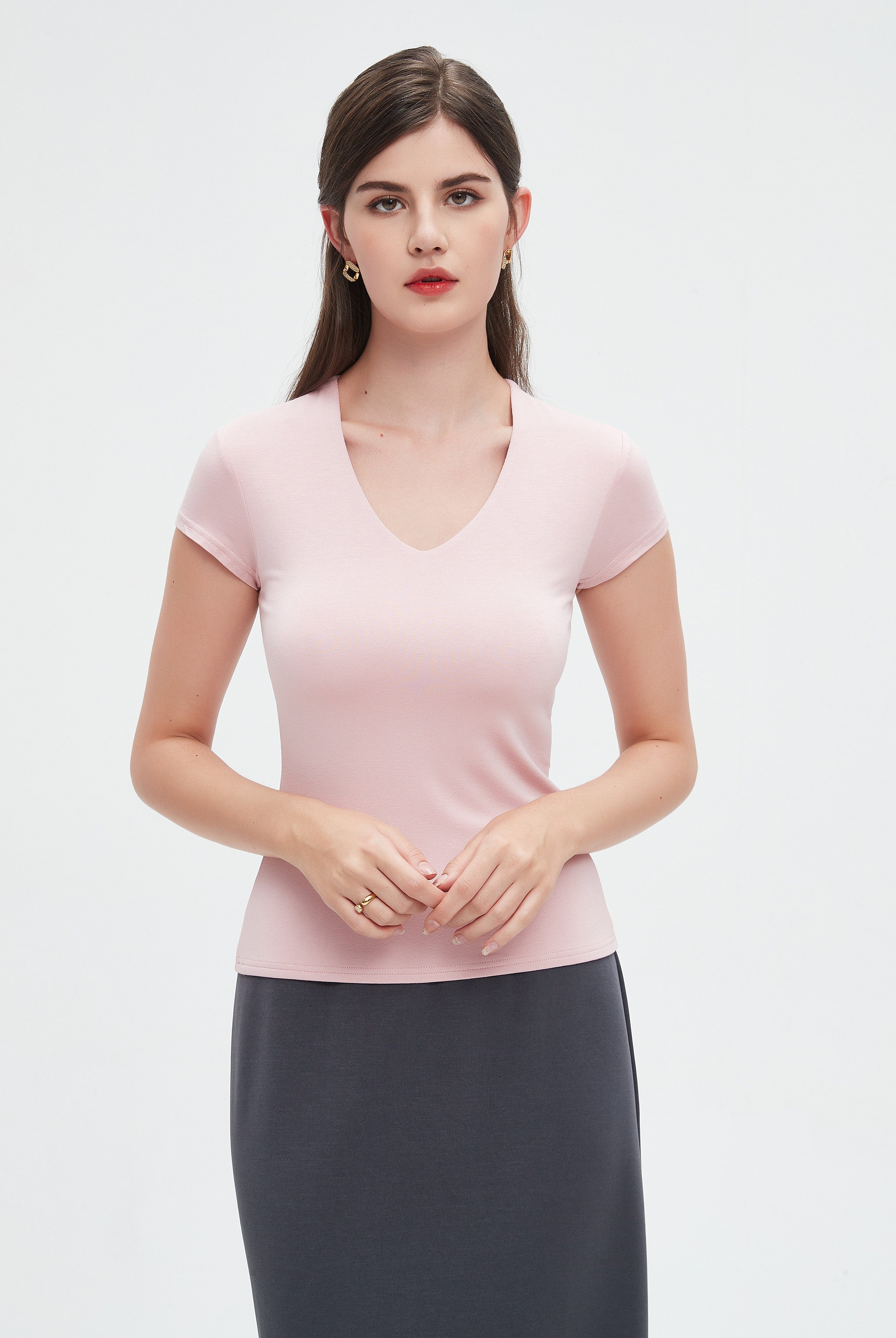 نتشي بلوزة أكمام قصيرة سادة ضيقة