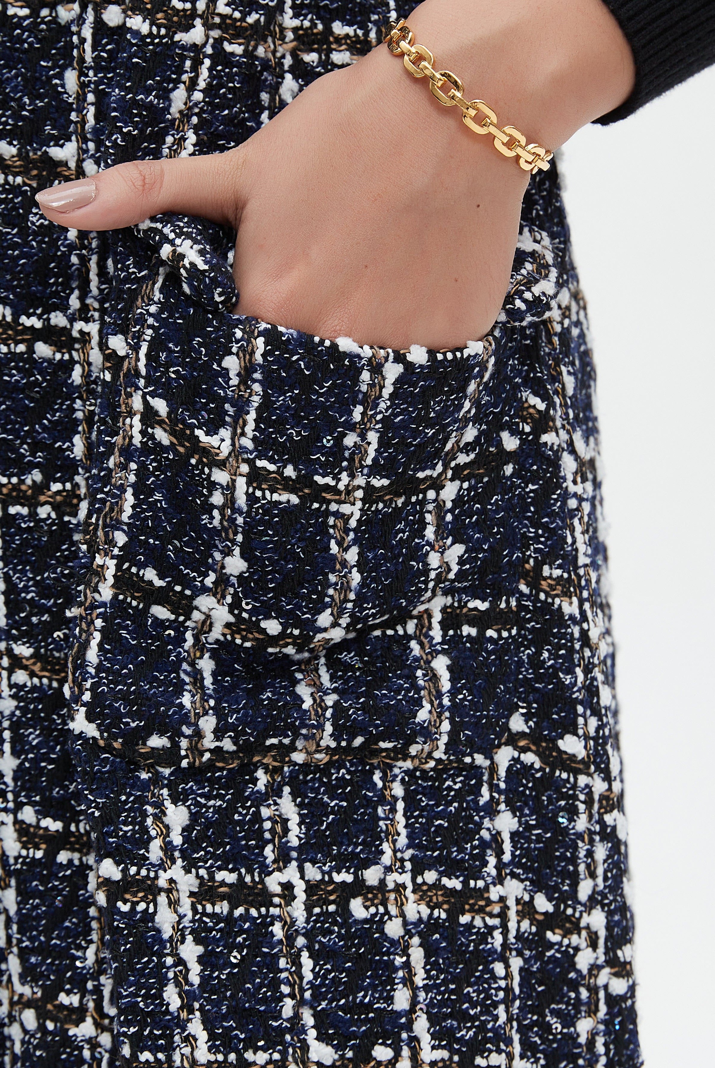 نتشي فستان ميدي منسوج بدون أكمام بأزرار أمامية