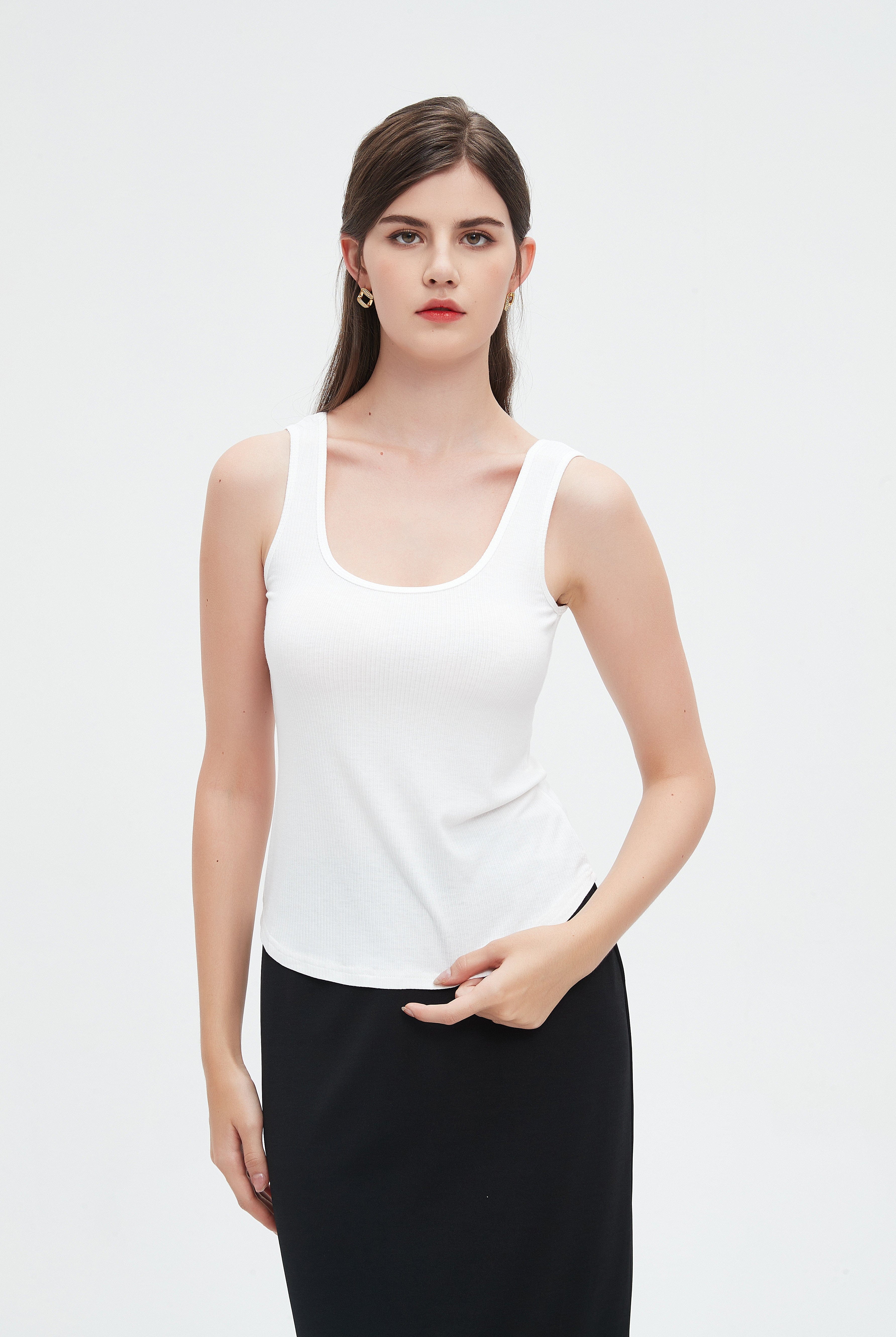 نتشي تانك توب نسائي سادة ضيق حمالات بدون أكمام