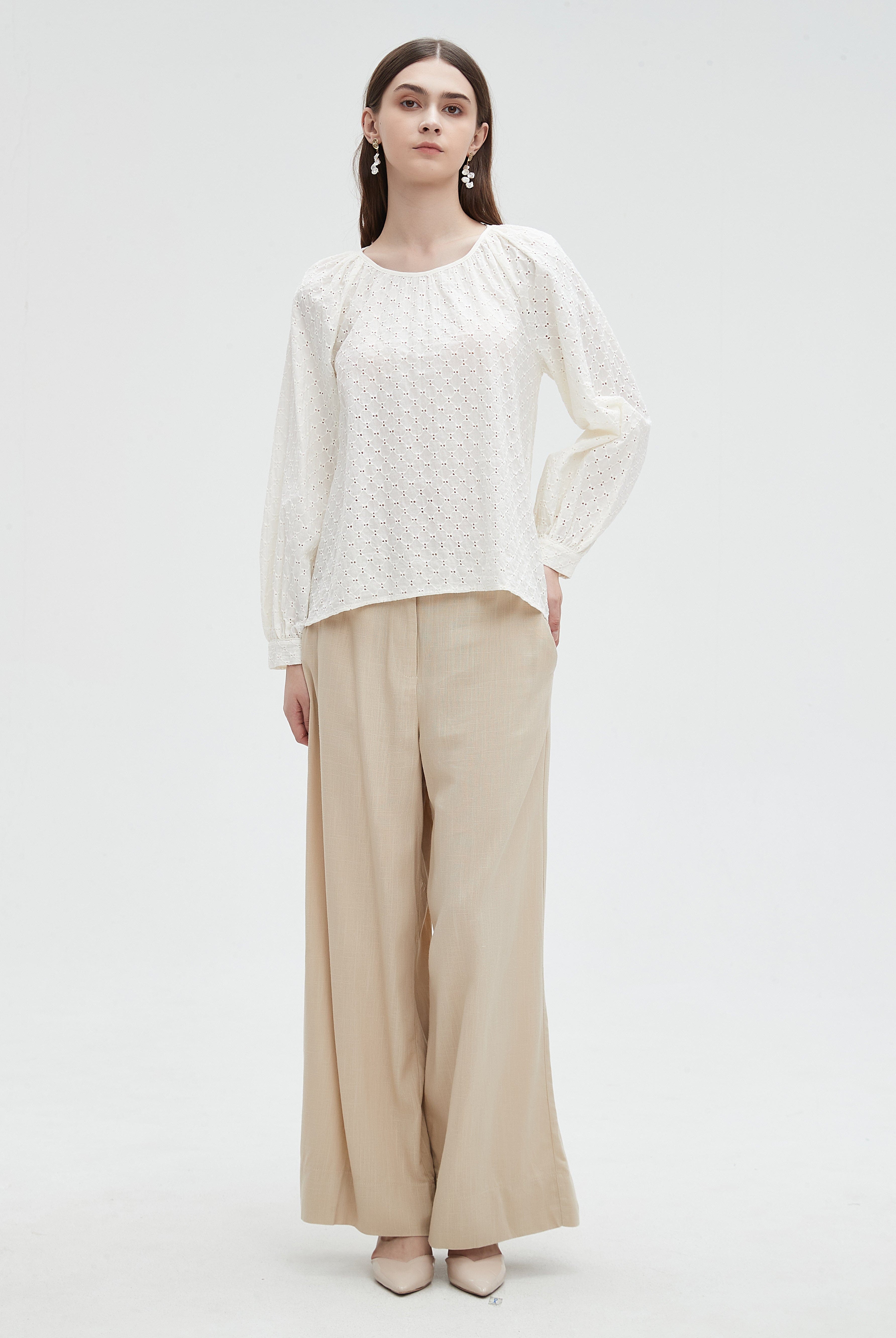 ميكا بلوزة مخرمة كم طويل بف برقبة دائرية نسائي