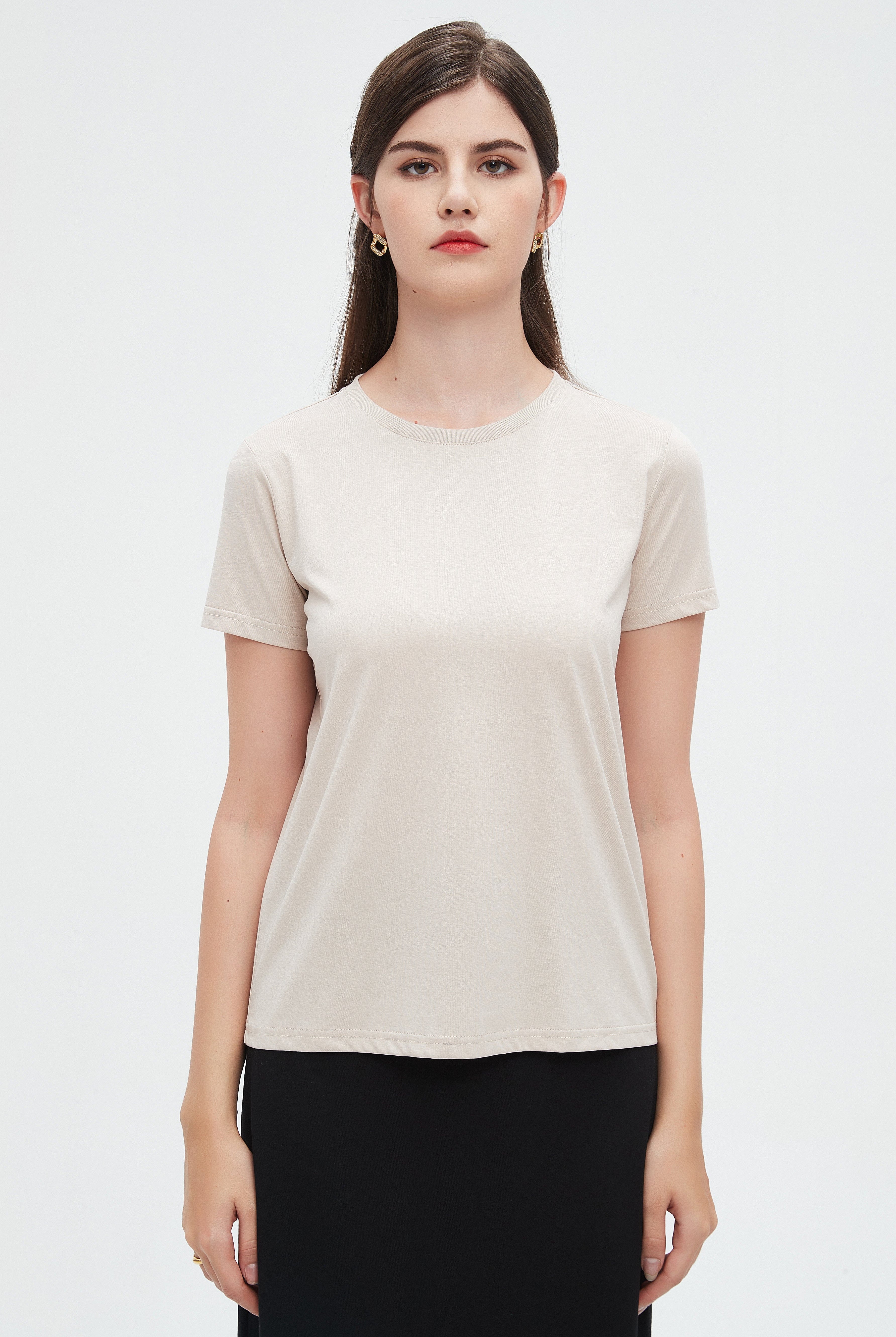 نتشي بلوزة سادة أكمام قصيرة مشجرة