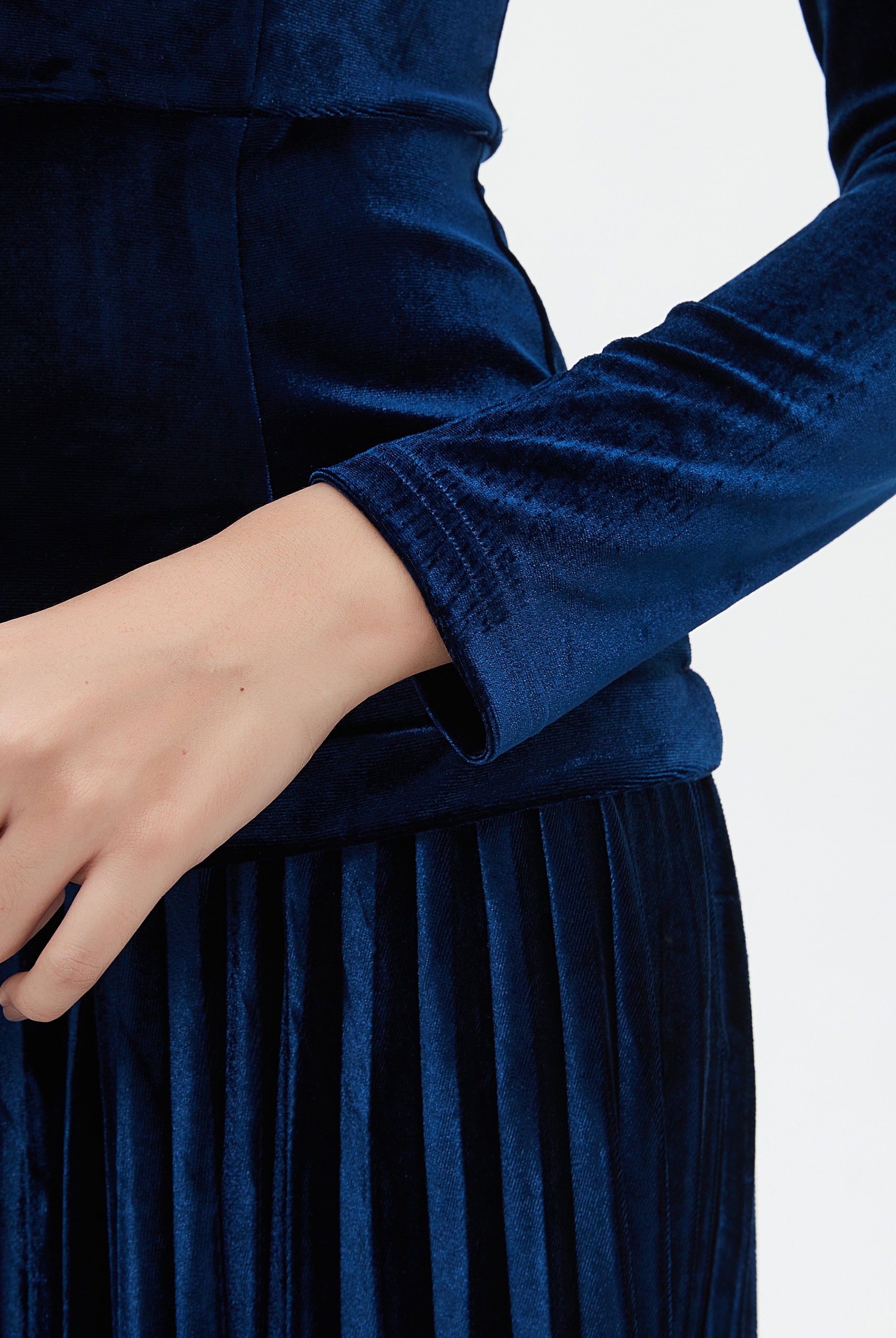 نتشي فستان ماكسي كم طويل سادة مخصر نسائي