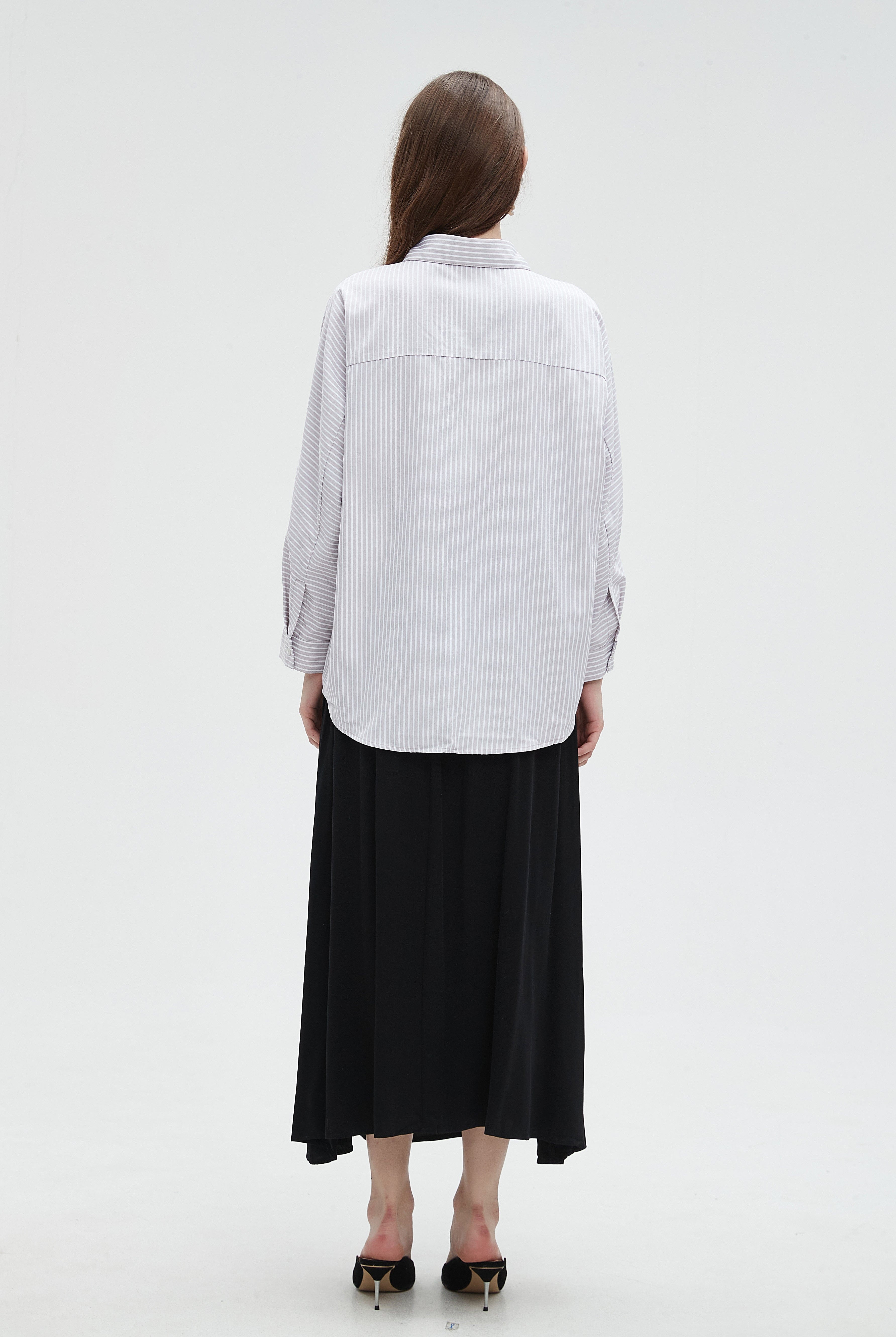 ميكا بلوزة سادة نسائية بأزرار وكم طويل