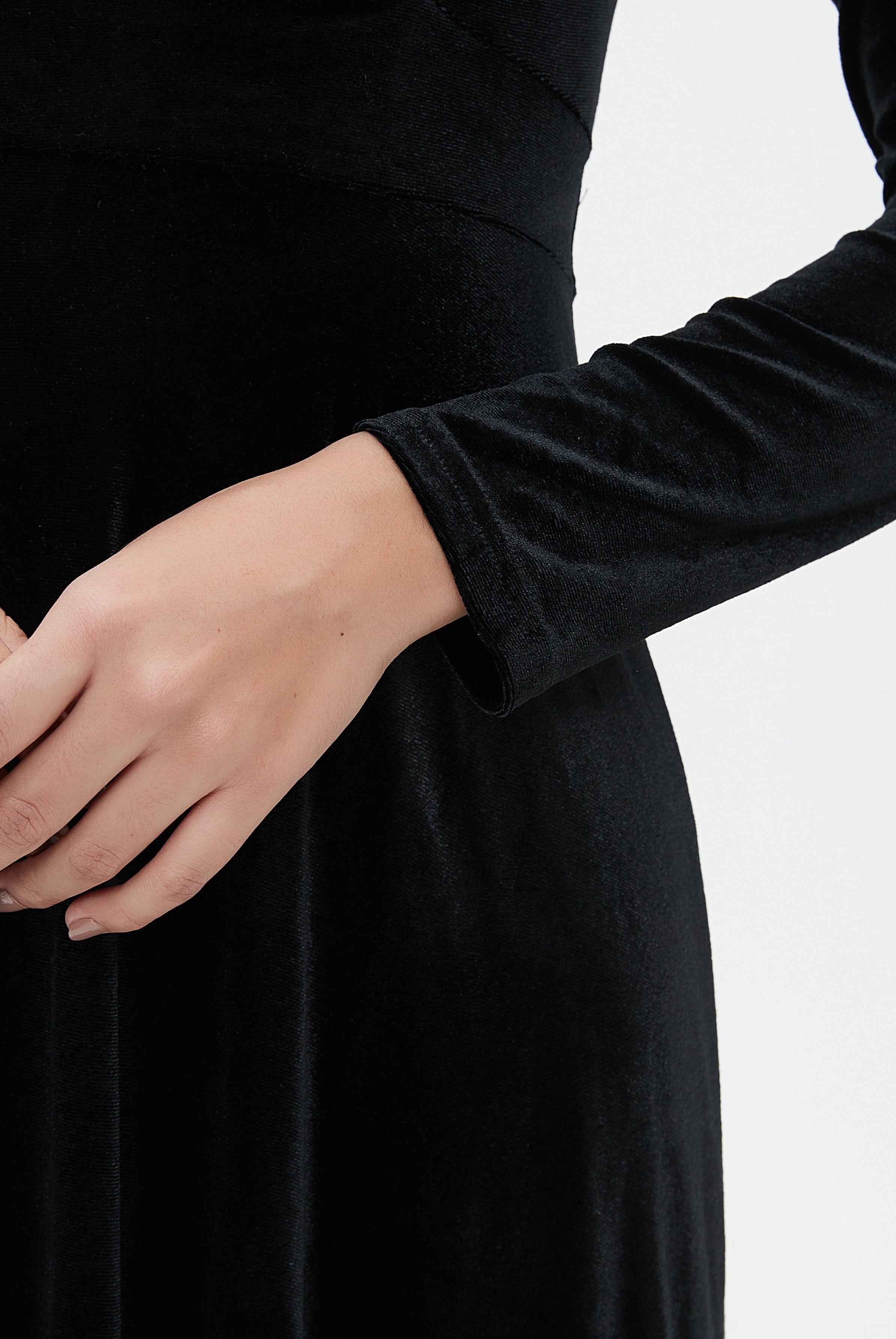 نتشي فستان ماكسي سادة مخصرة كم طويل نسائي