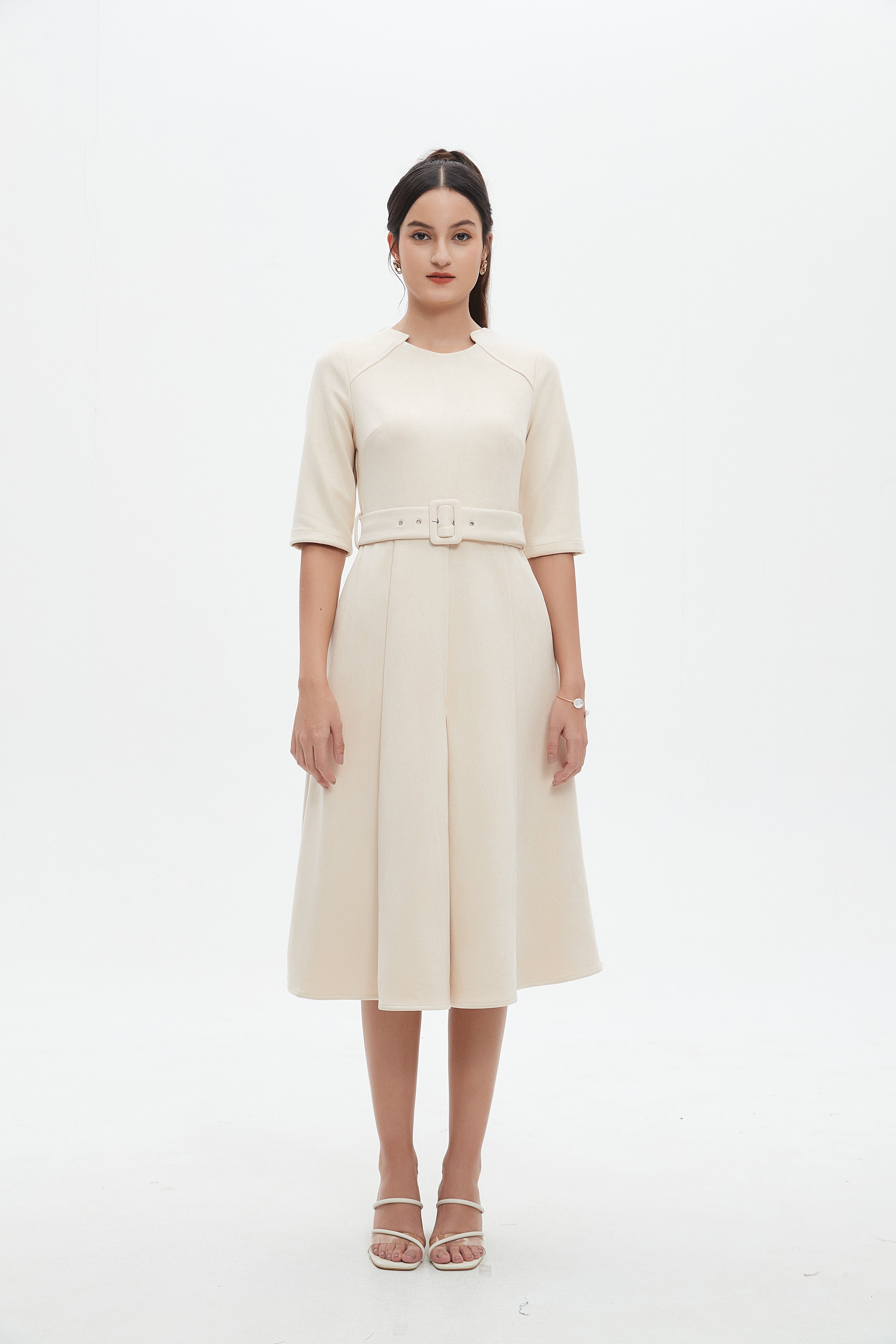 نتشي فستان ميدي بأكمام 3/4 سادة بحزام خصر