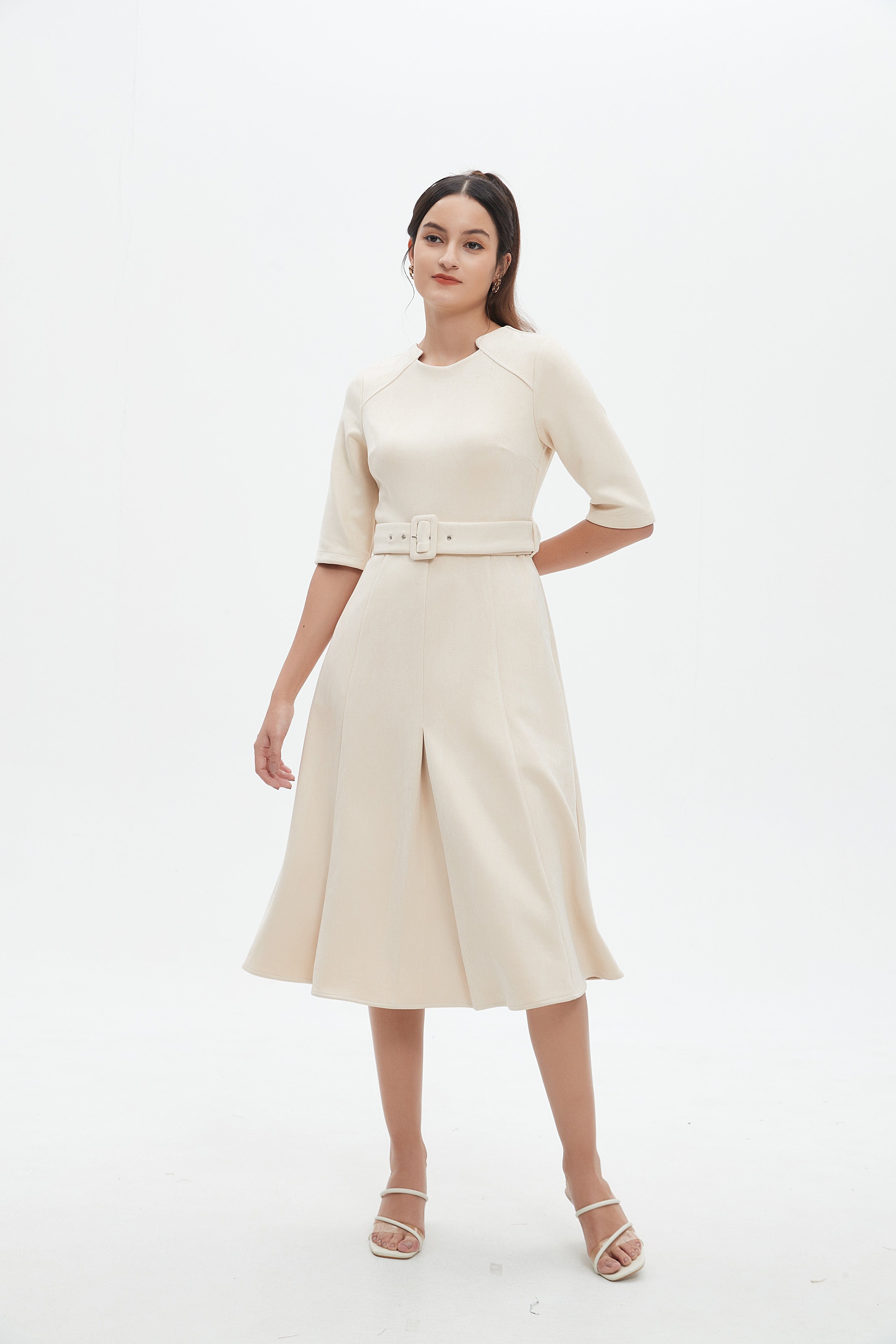 نتشي فستان ميدي بأكمام 3/4 سادة بحزام خصر