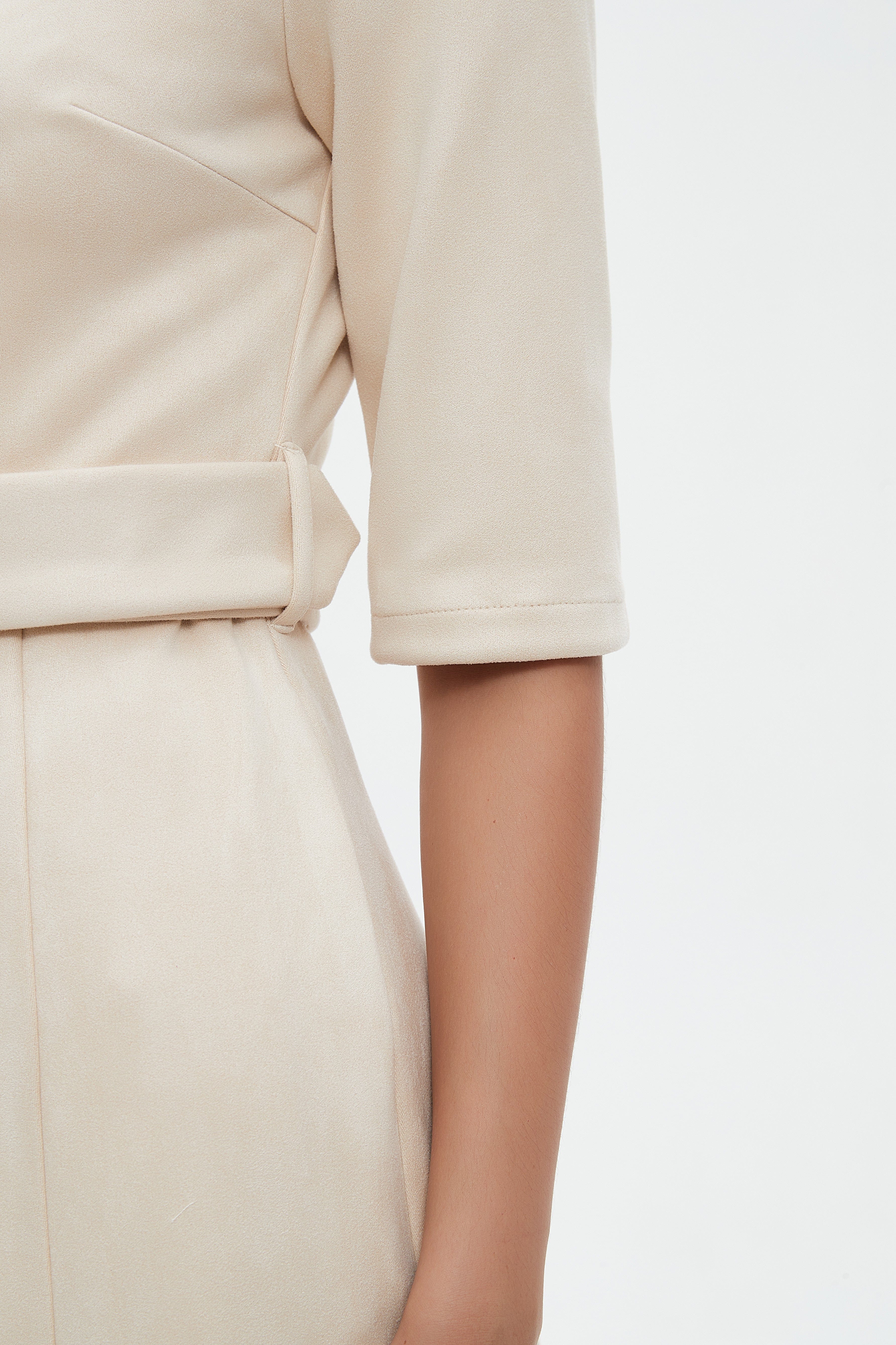 نتشي فستان ميدي بأكمام 3/4 سادة بحزام خصر