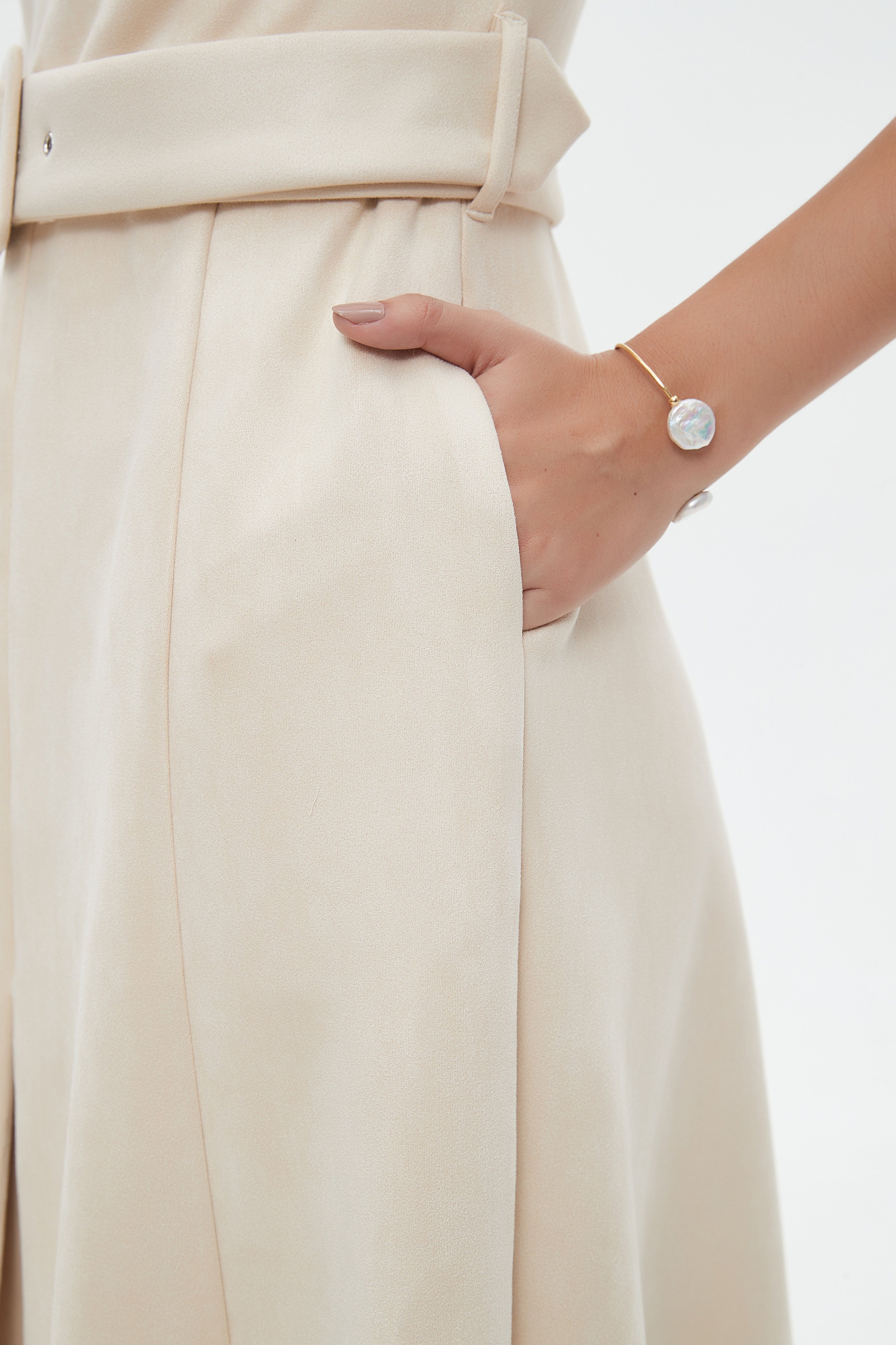 نتشي فستان ميدي بأكمام 3/4 سادة بحزام خصر