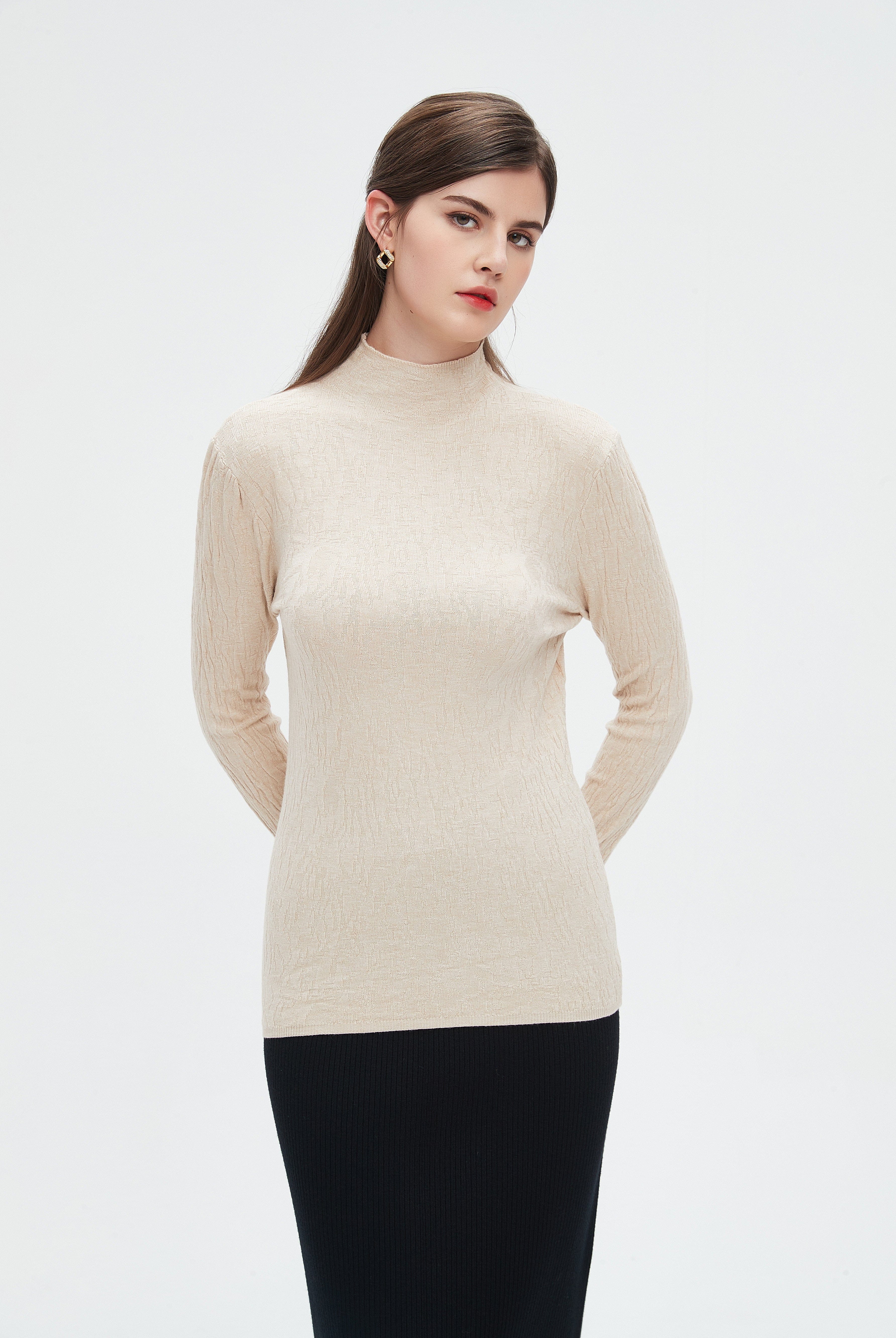 نتشي بلوزة نسائية بأكمام طويلة ورقبه عاليه