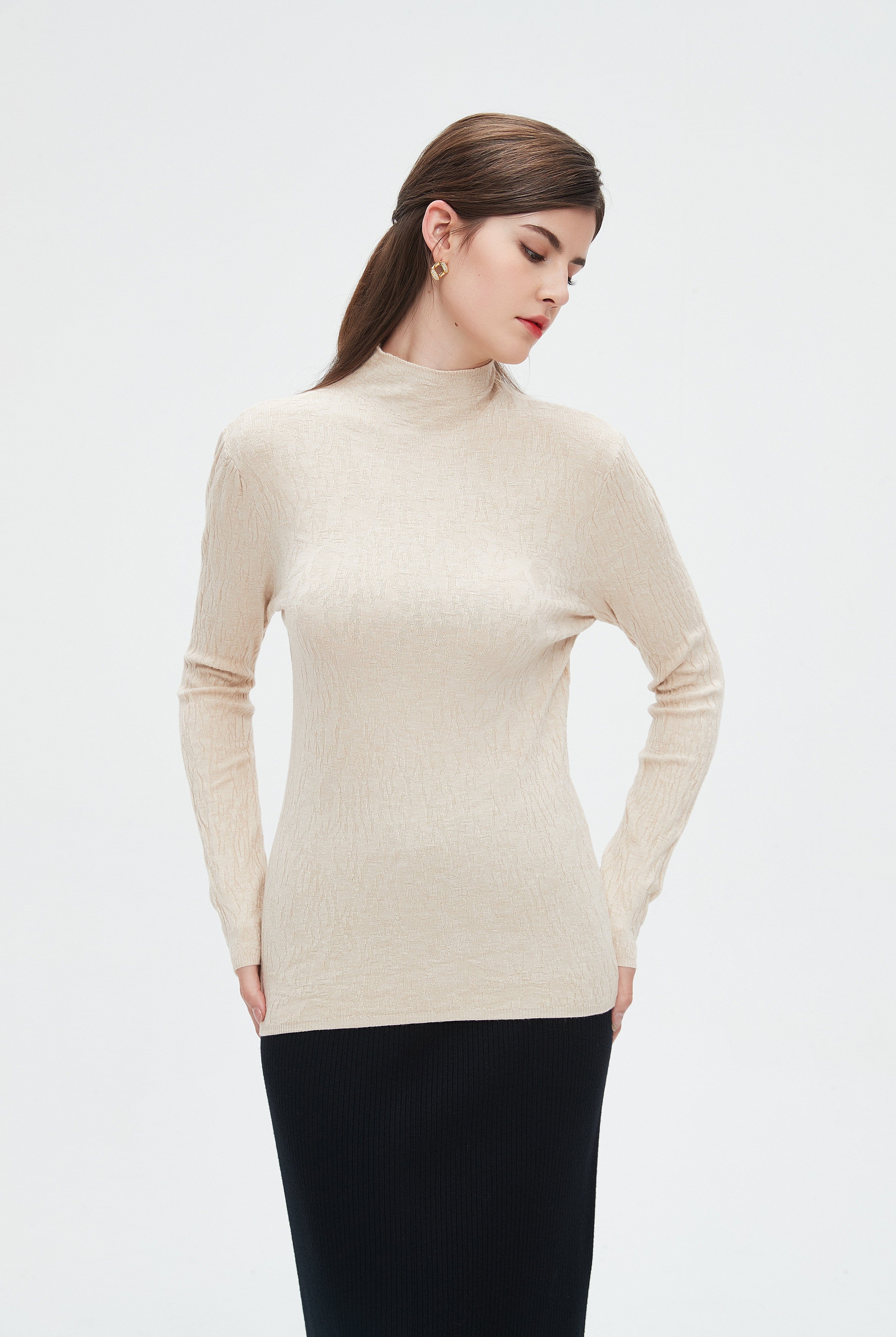 نتشي بلوزة نسائية بأكمام طويلة ورقبه عاليه