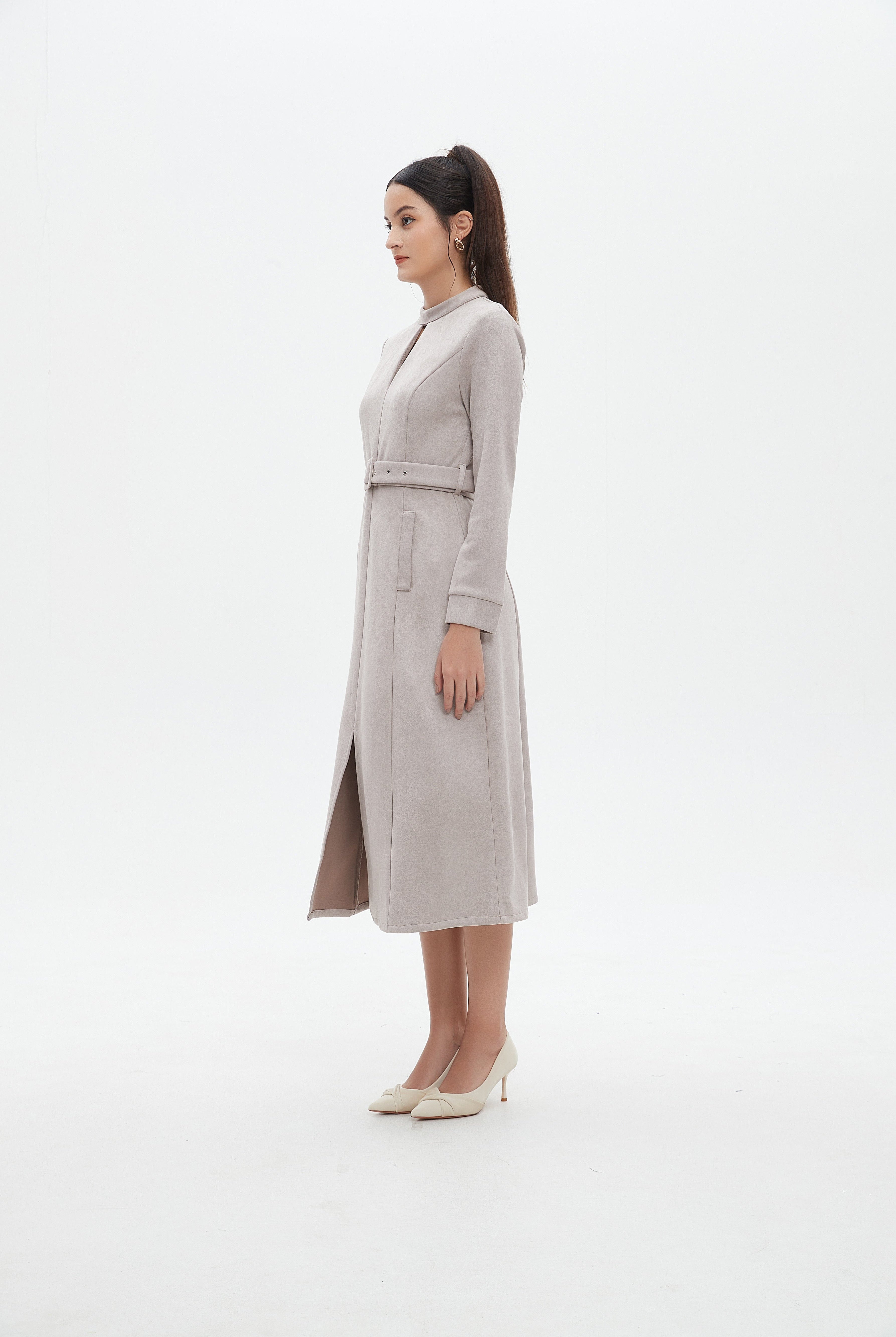 نتشي فستان ميدي بأكمام طويلة مفتوح من الأمام بحزام خصر