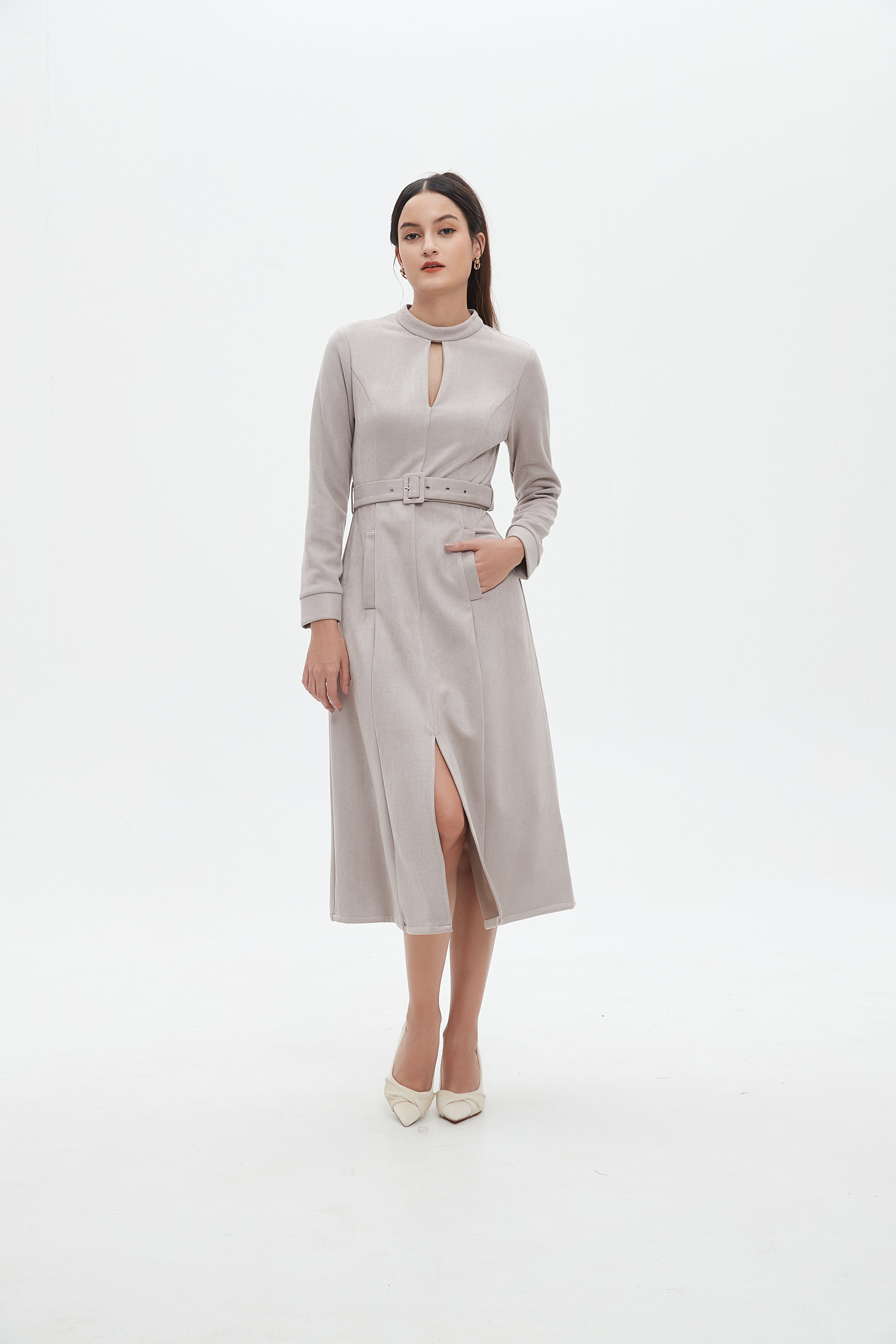 نتشي فستان ميدي بأكمام طويلة مفتوح من الأمام بحزام خصر