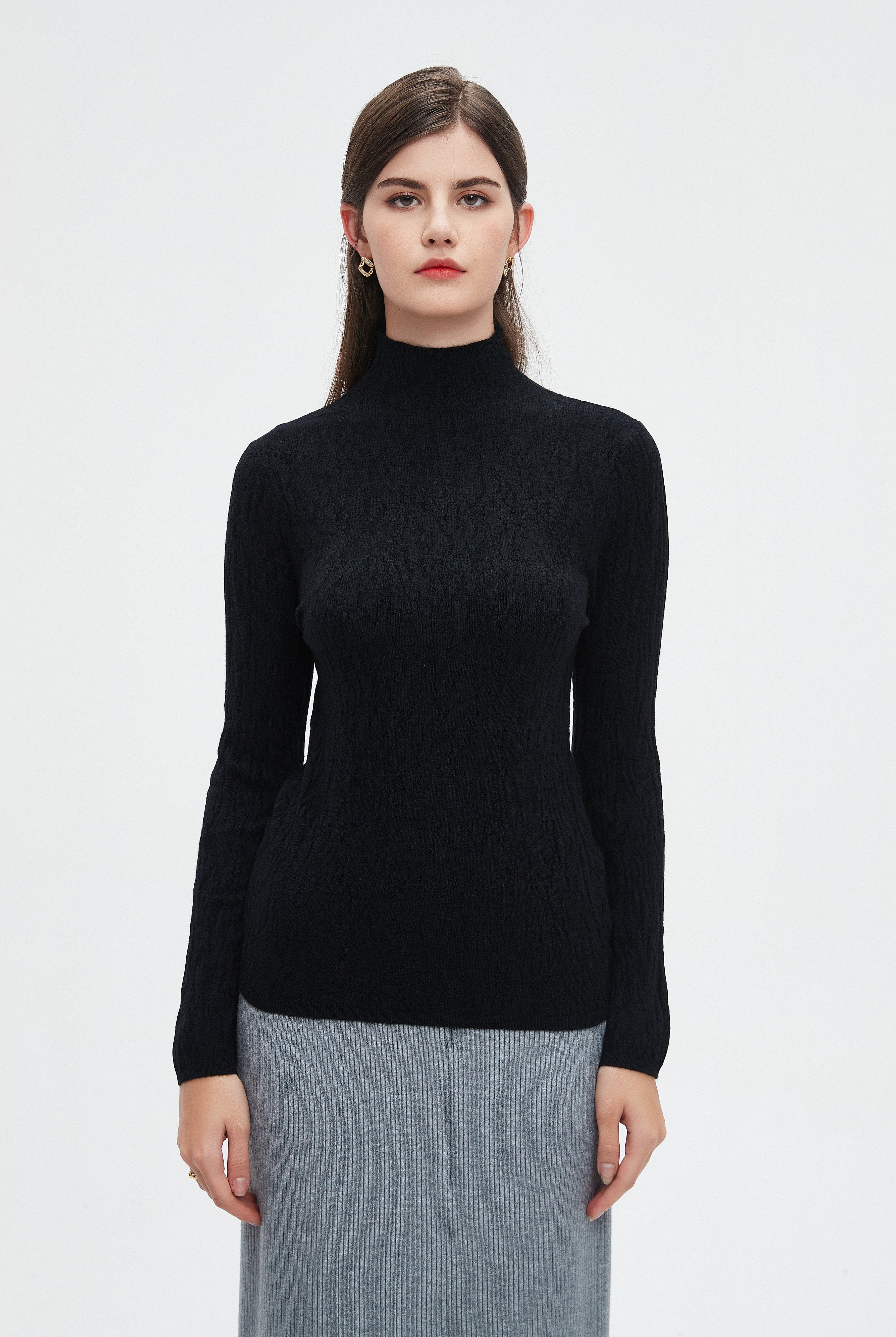 نتشي بلوزة نسائية بأكمام طويلة ورقبه عاليه