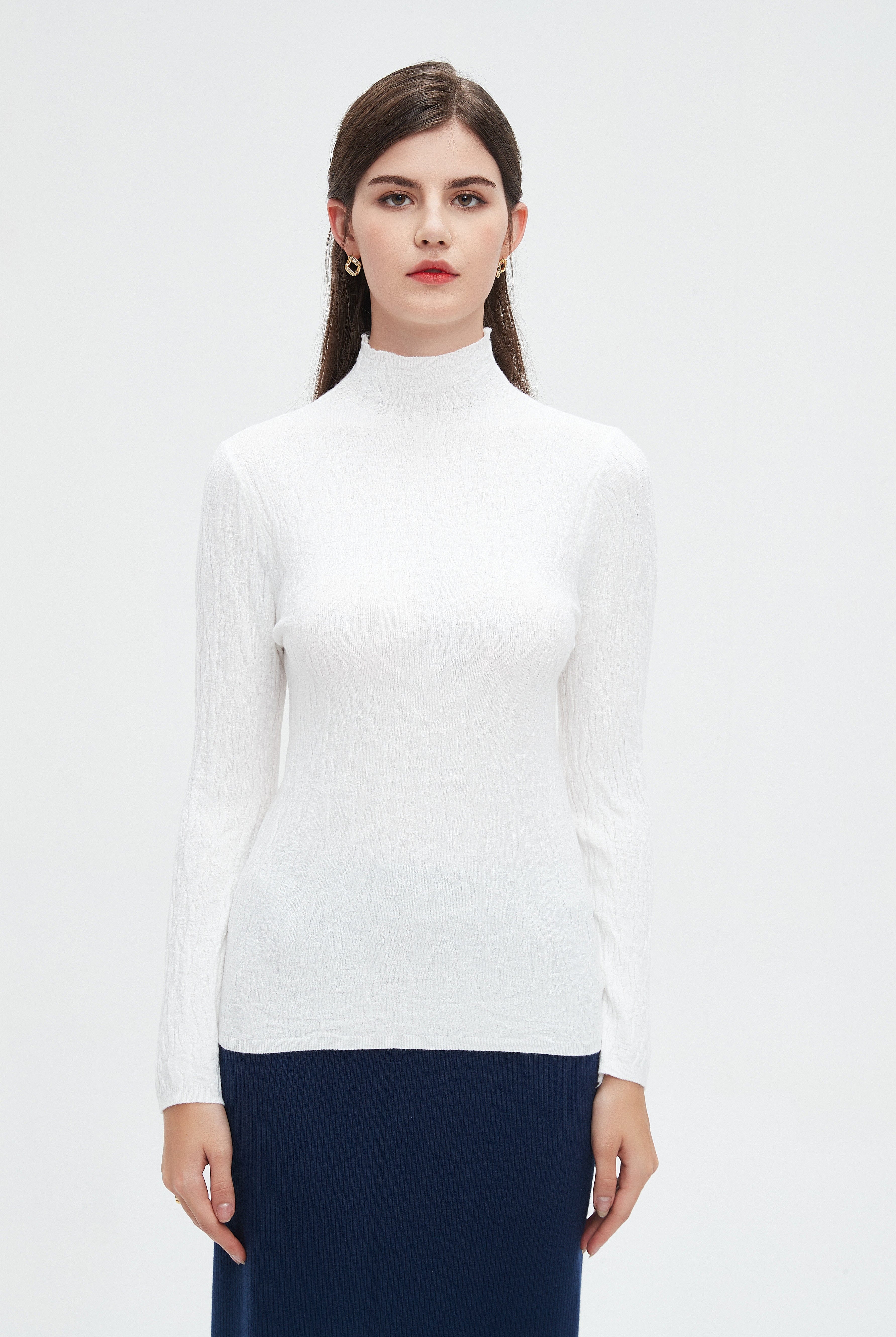 نتشي بلوزة نسائية بأكمام طويلة ورقبه عاليه