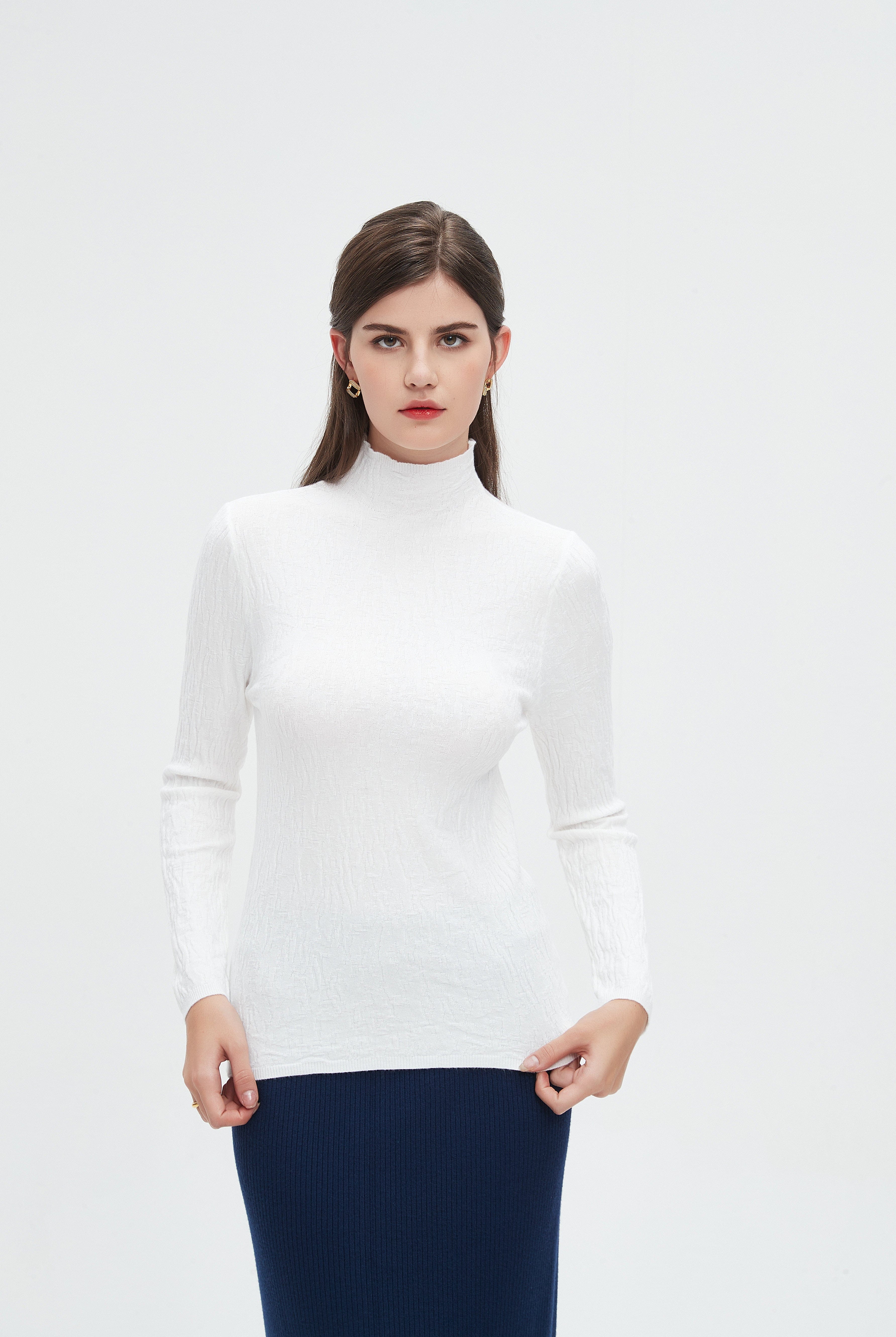 نتشي بلوزة نسائية بأكمام طويلة ورقبه عاليه