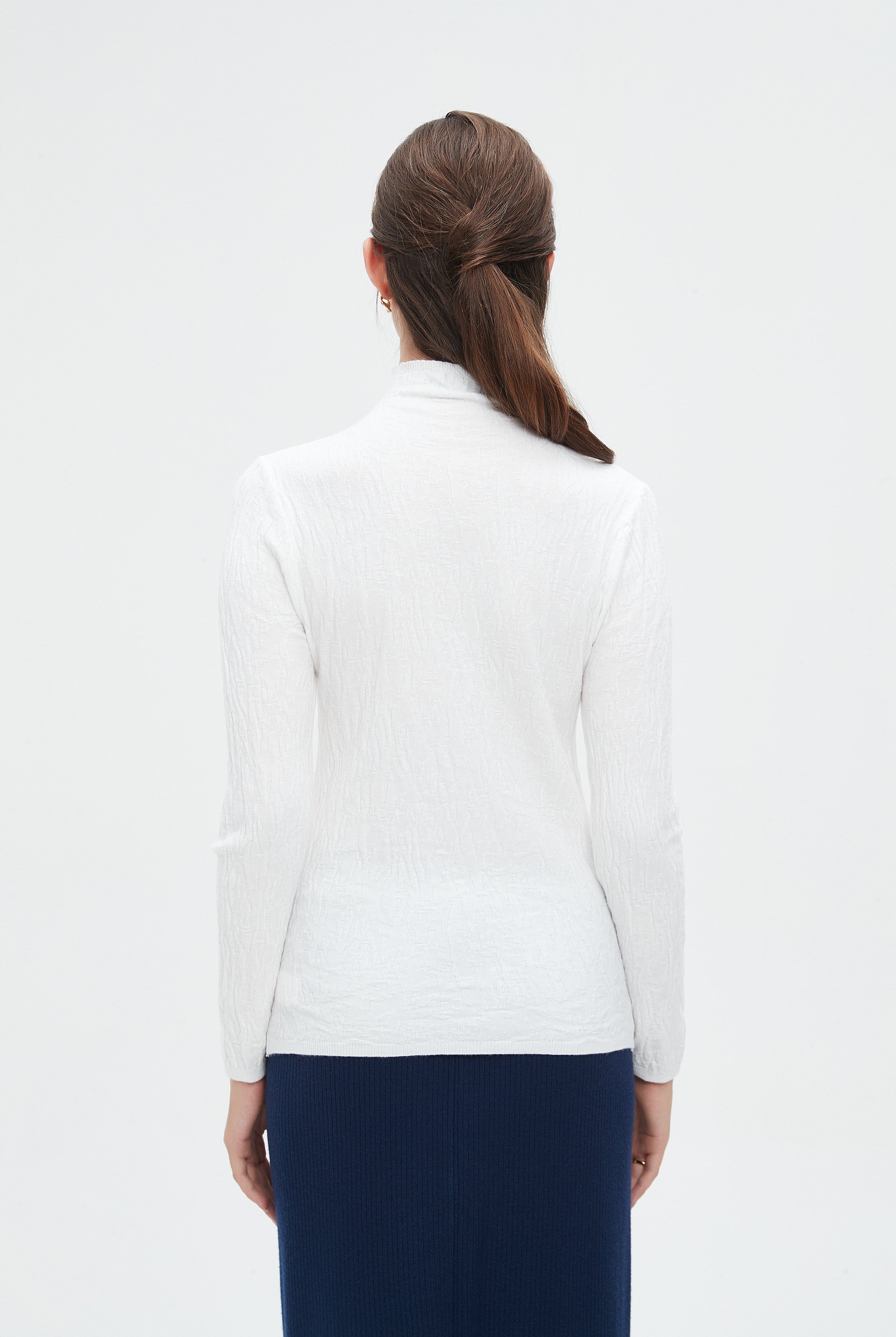 نتشي بلوزة نسائية بأكمام طويلة ورقبه عاليه