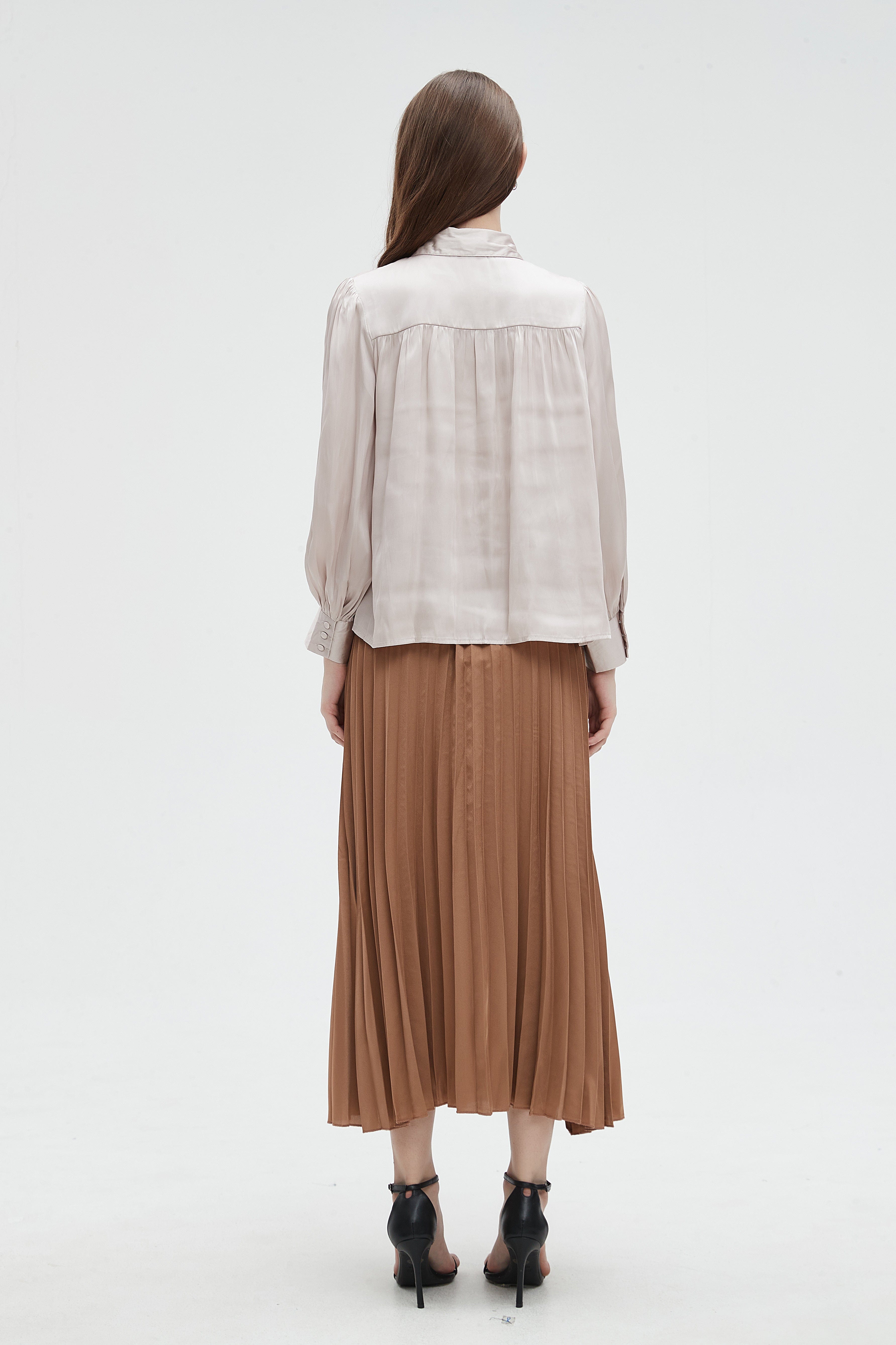 ميكا بلوزة نسائية سادة بازرار من الأمام وكم طويل