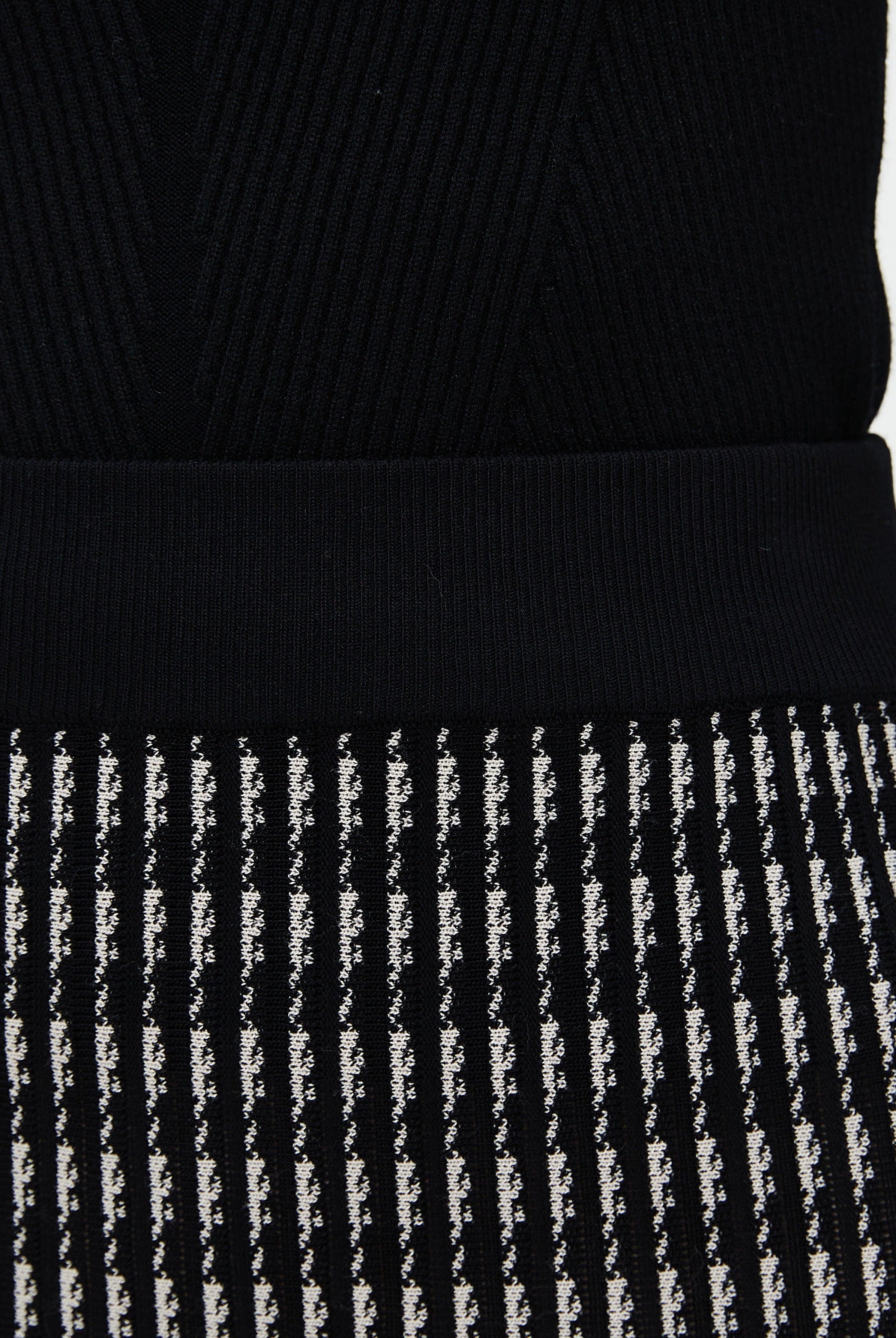 نتشي تنورة ميدي هاي ويست مطبوعة