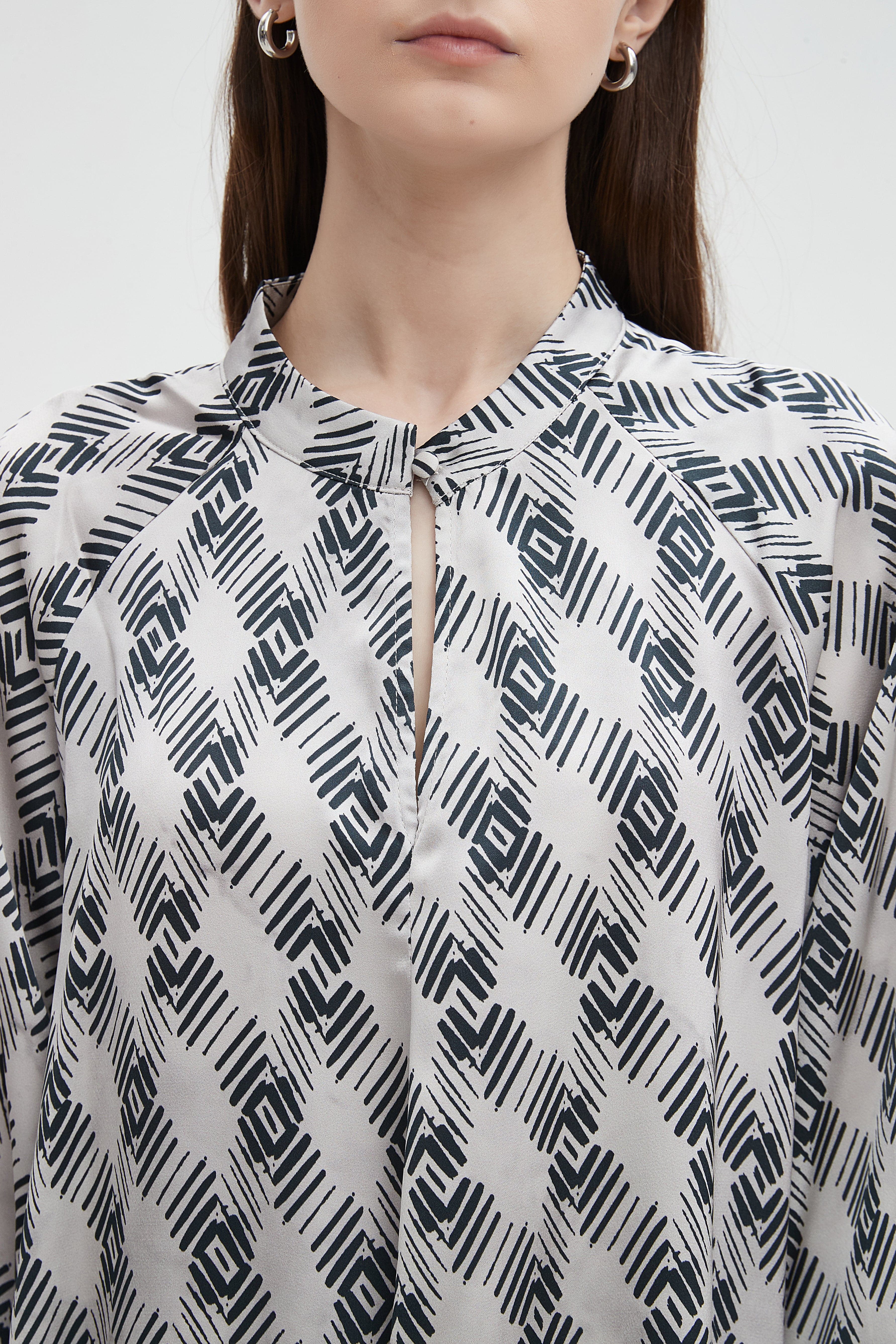 ู
ููุง ุจููุฒุฉ ูุณุงุฆูุฉ ุจูู
ูุงููุณ ุทููู